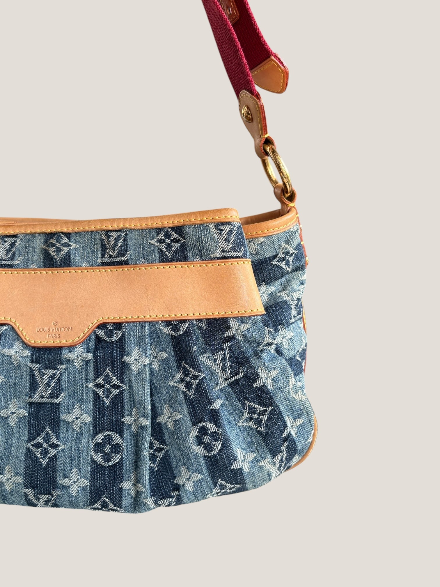 Louis Vuitton Denim Porte Épaule Raye MM