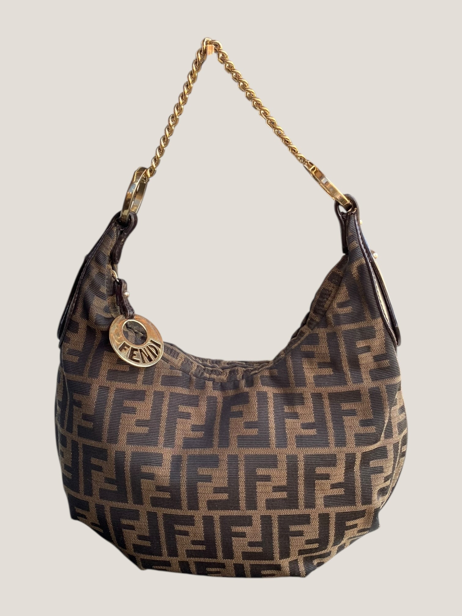 FENDI Croissant con catena dorata
