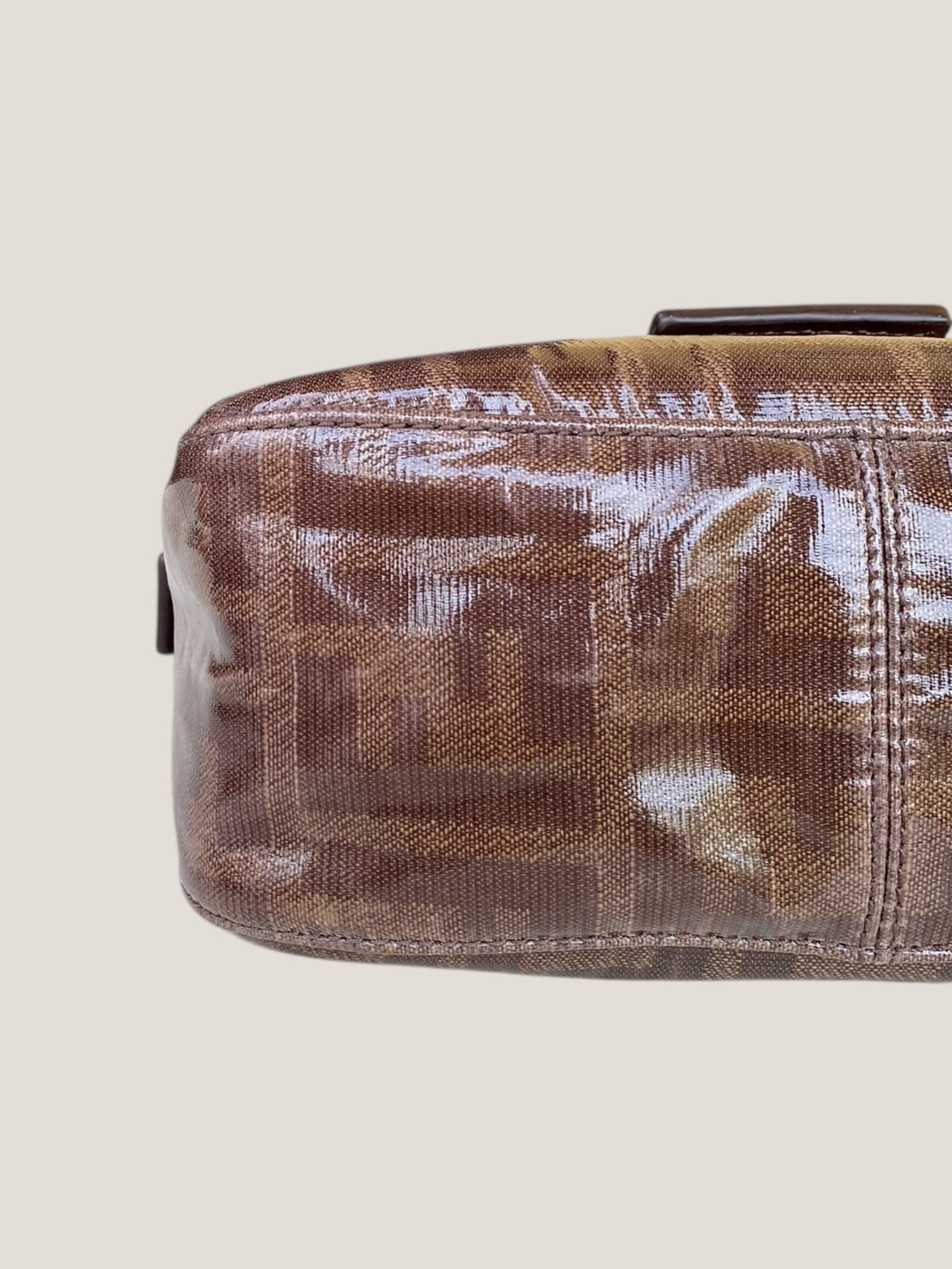 FENDI Mini Baguette Monogram Vernice