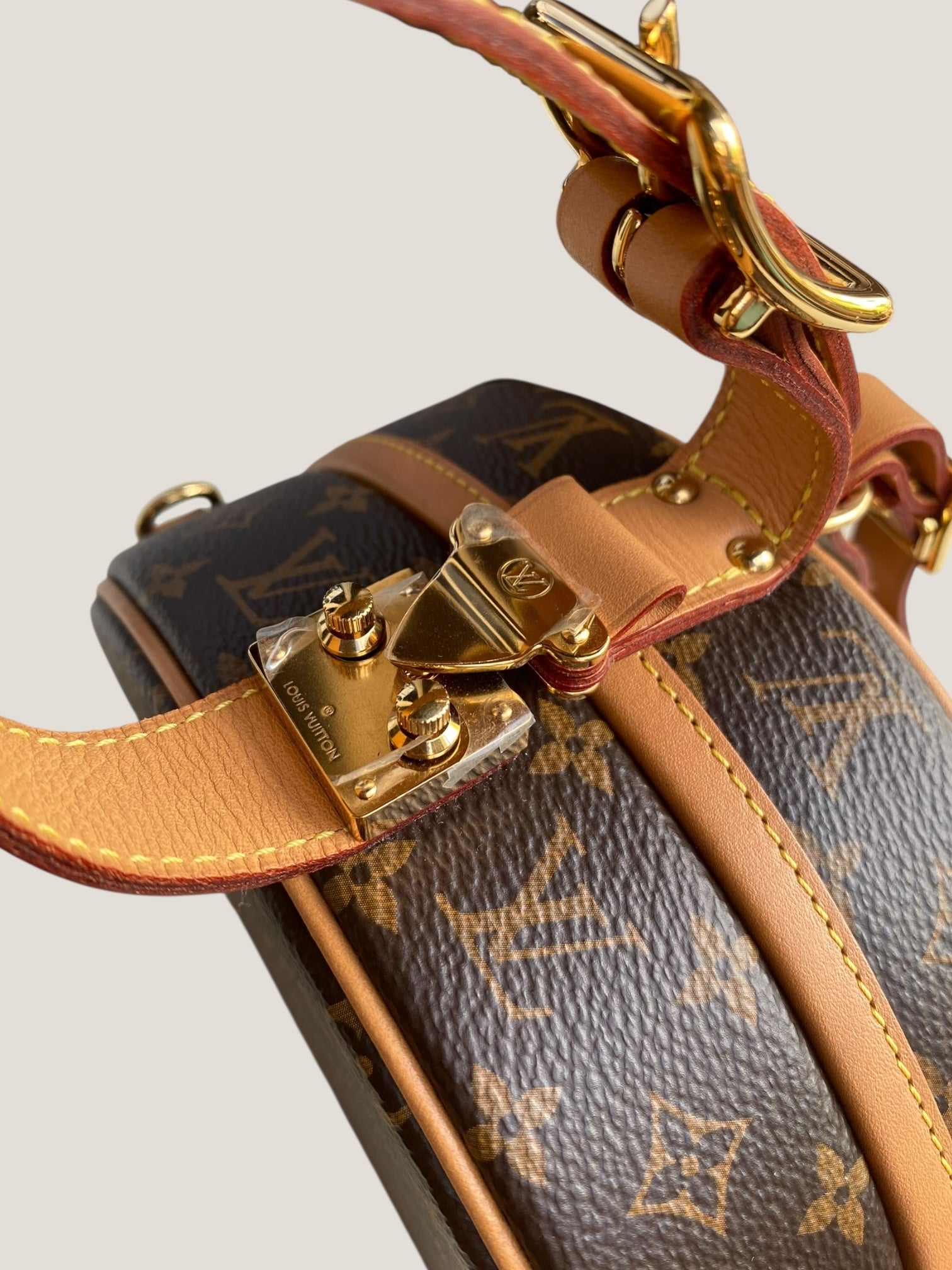 LV Petite Boîte Chapeau