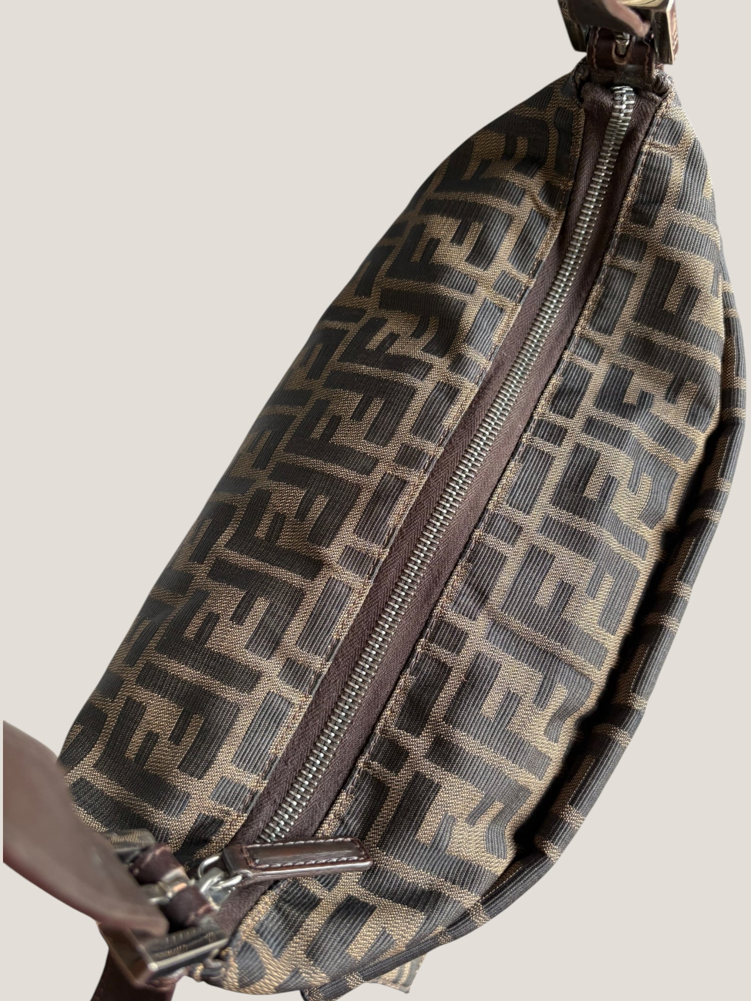 Fendi Mamma Baguette Zucca – Misura Jumbo