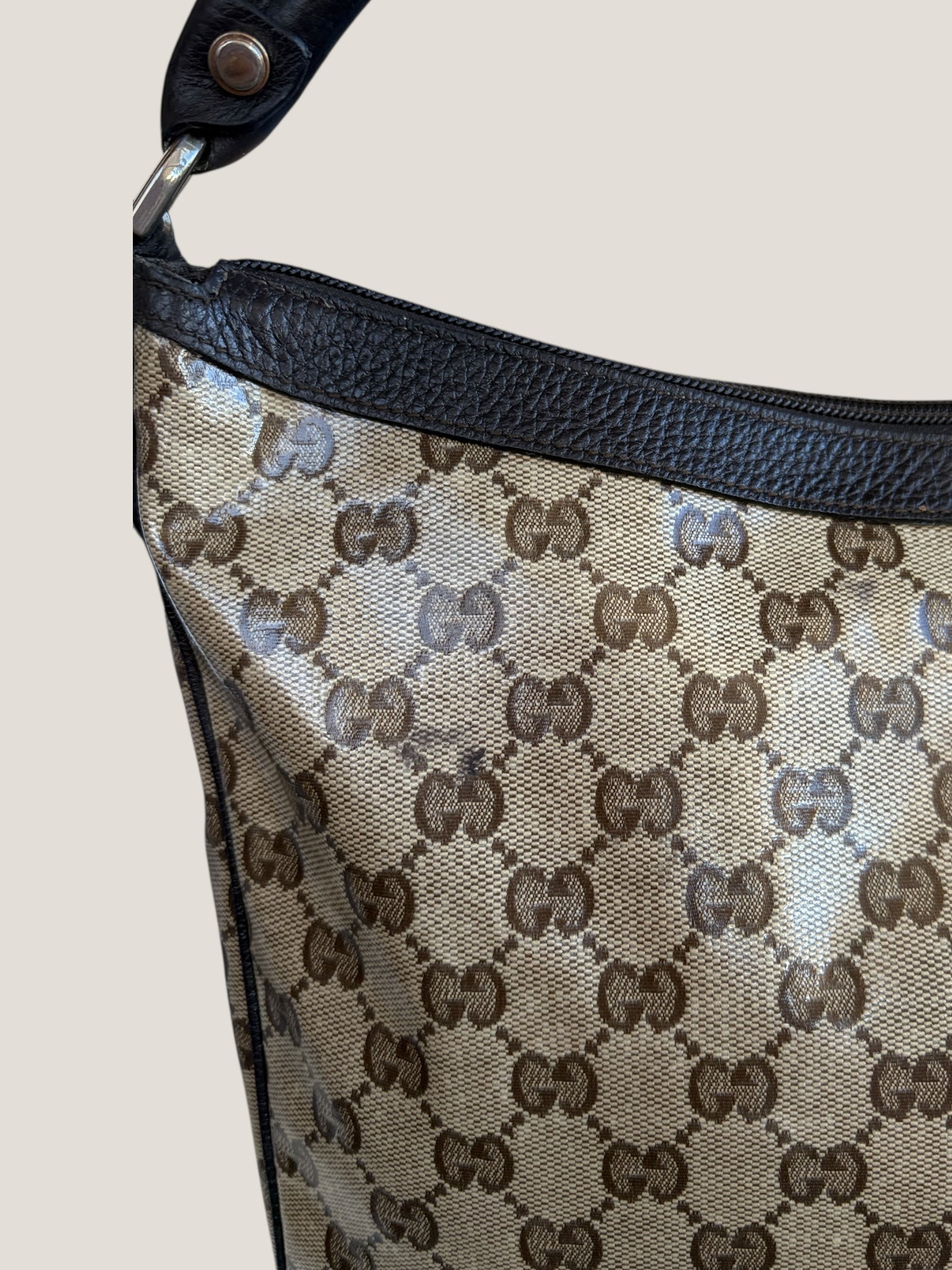 Gucci Hobo GG Crystal con doppia tasca frontale