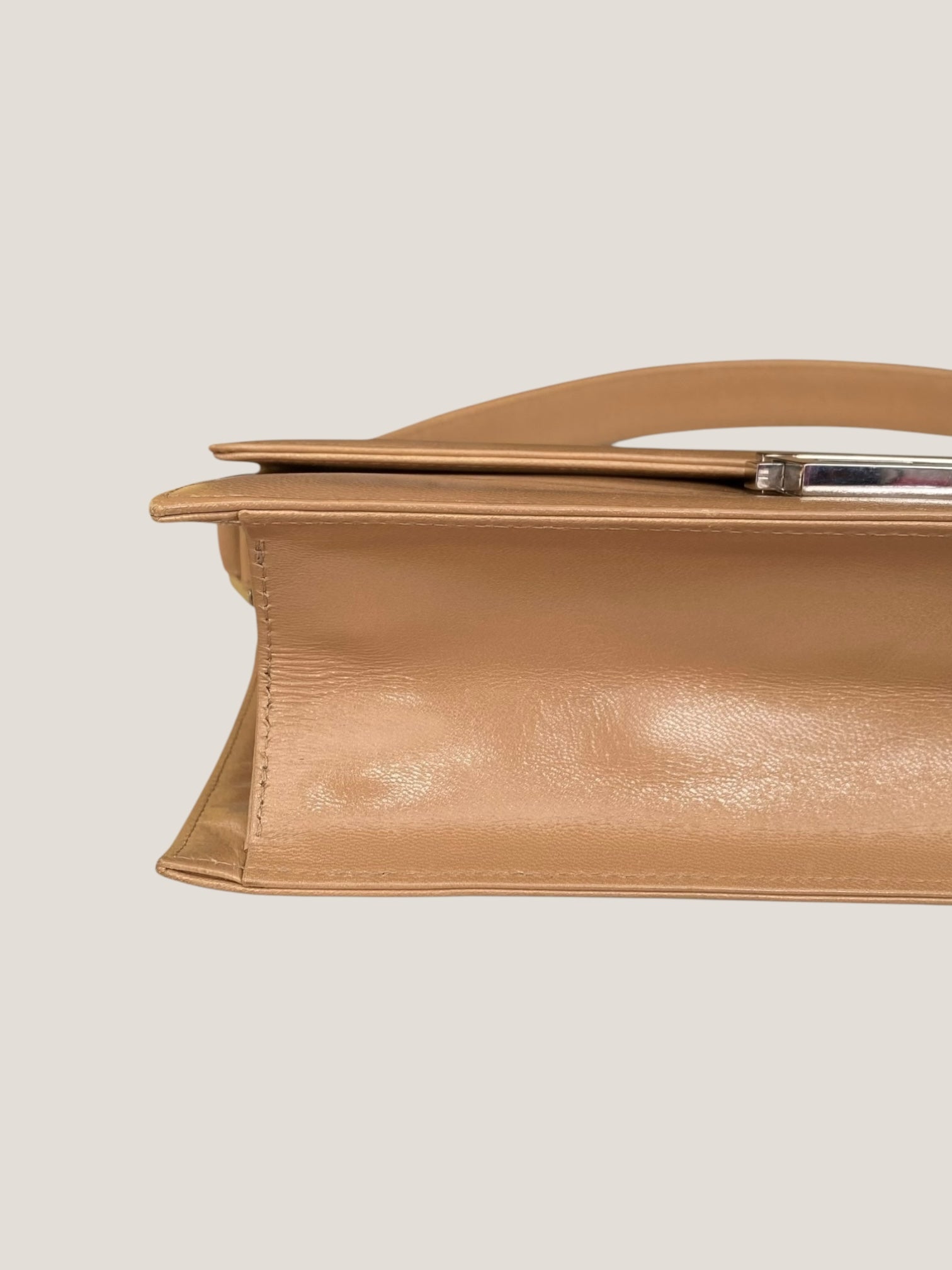 Fendi baguette in pelle liscia