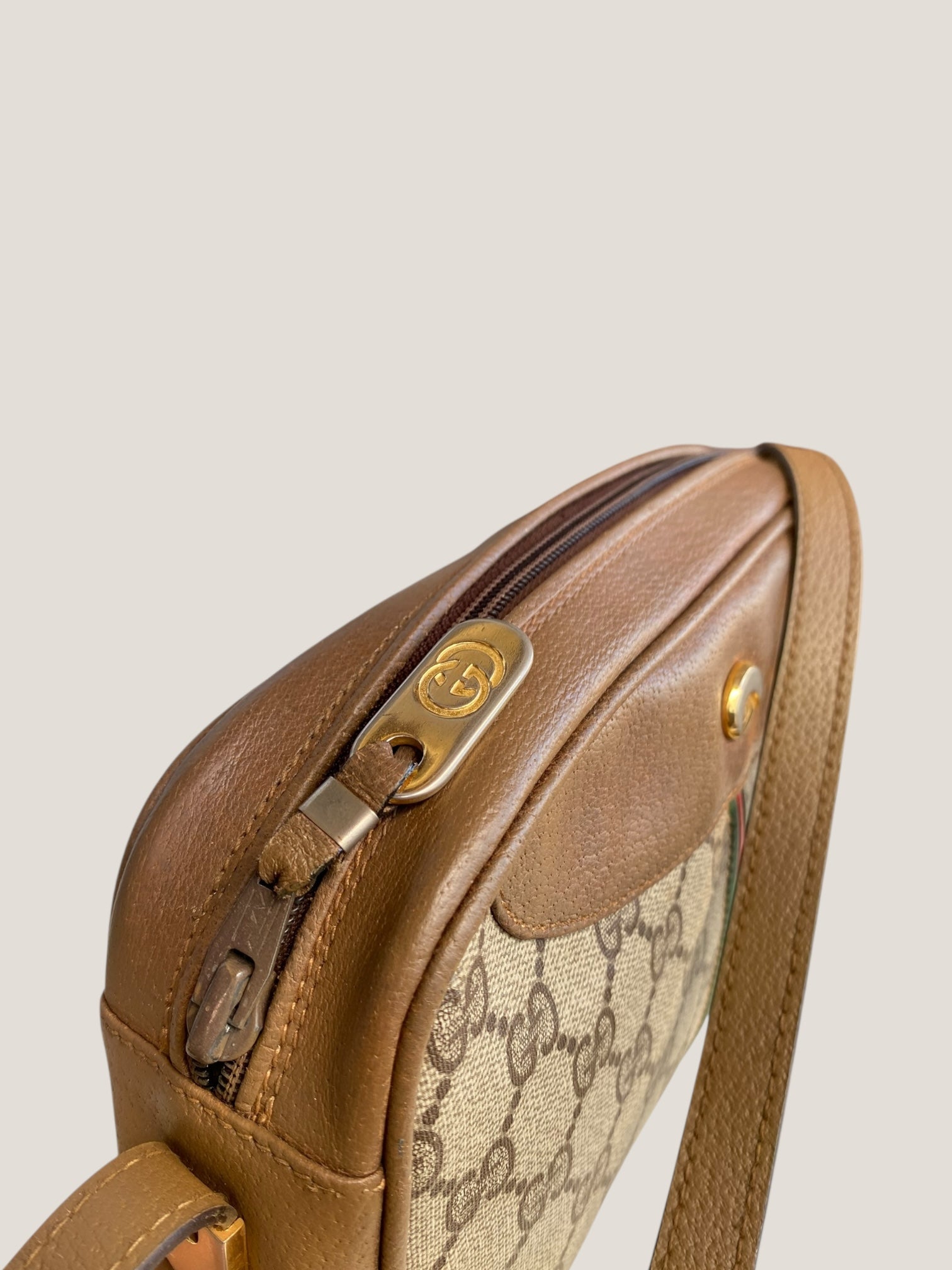 GUCCI Vintage GG Crossbody Web Line