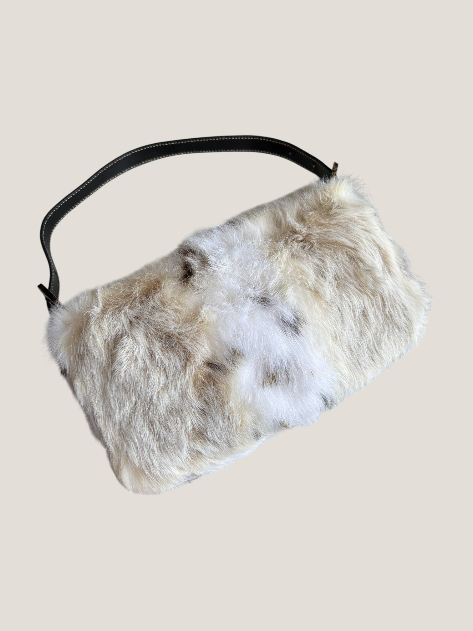 Fendi Baguette in pelliccia rara