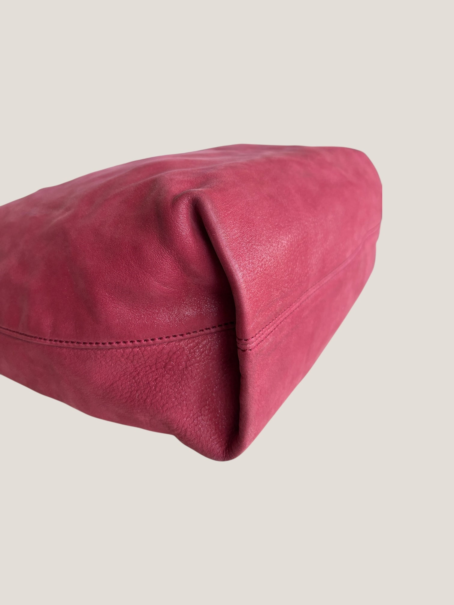 FENDI Baguette Hobo effetto shimmer