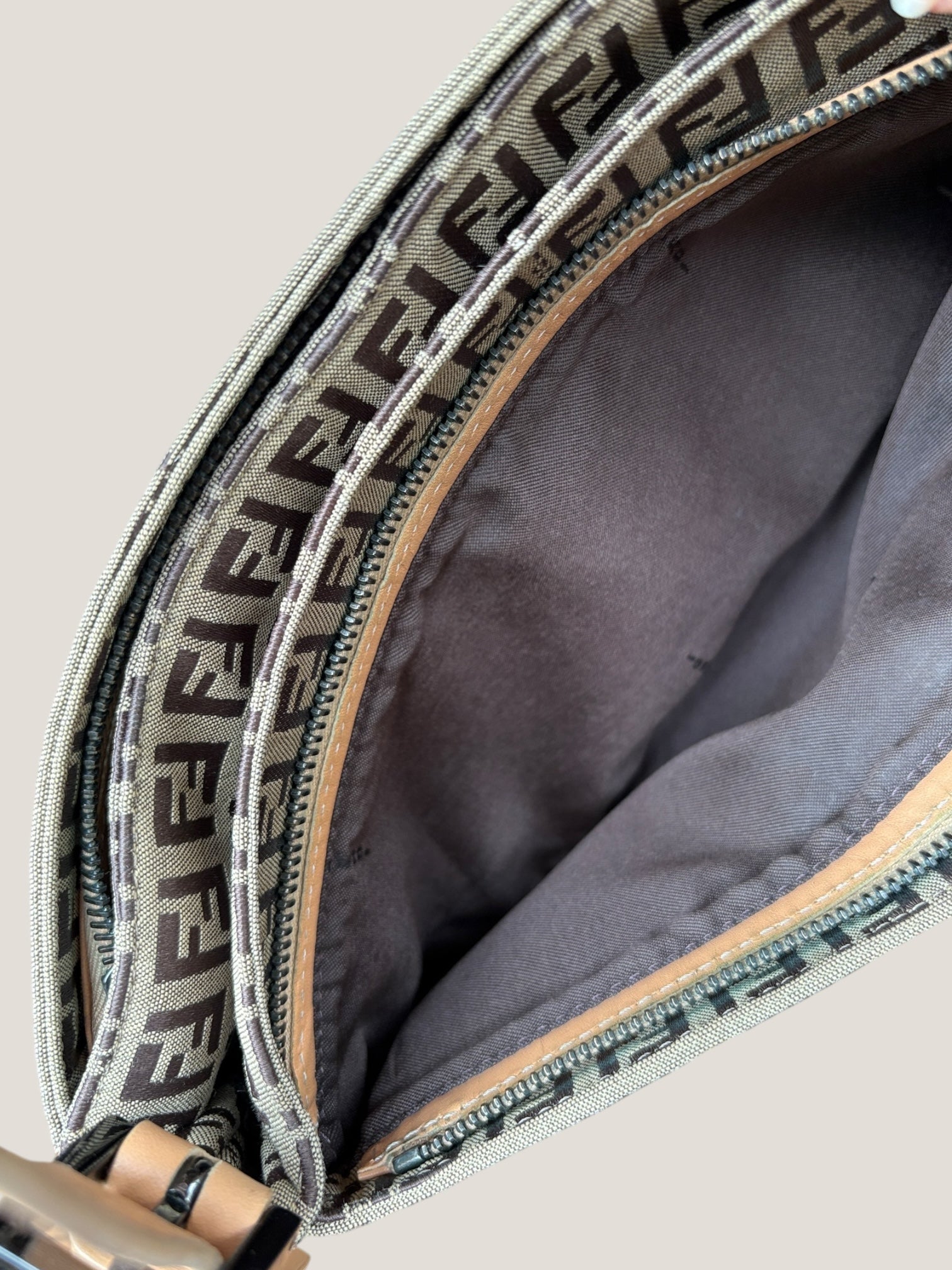 FENDI Baguette Zucchino Beige