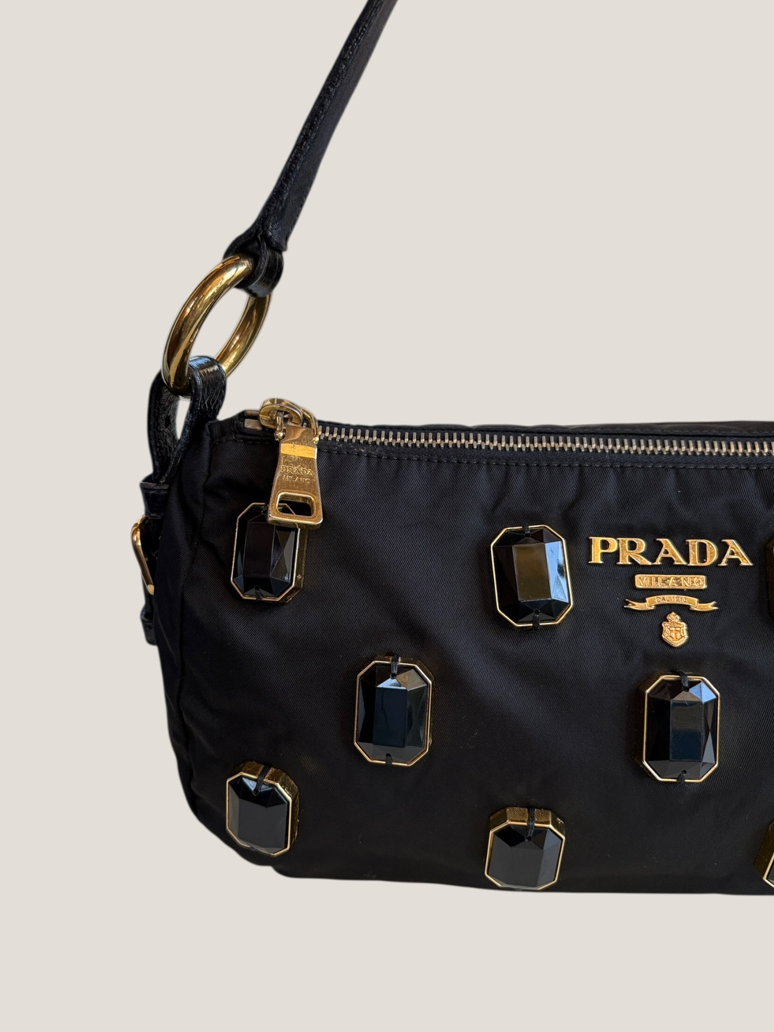 Prada Pochette con cristalli neri