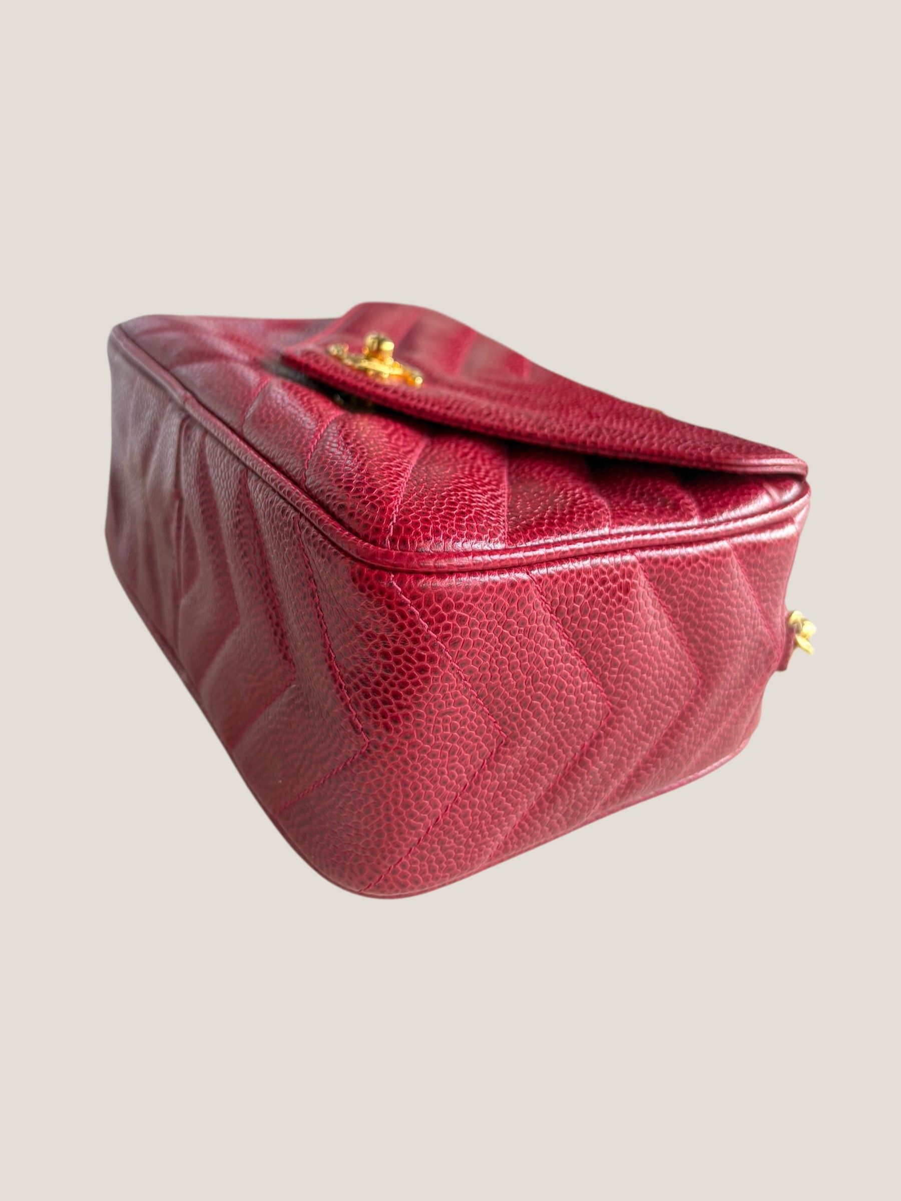 Chanel Vintage Camera Bag in Caviar Rosso con Frange