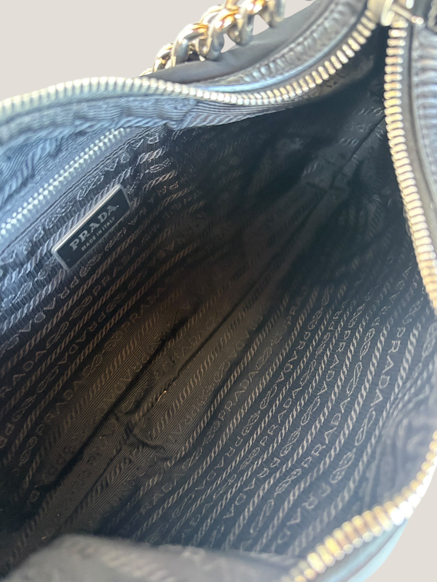 Prada Pochette Chain Nylon Nero