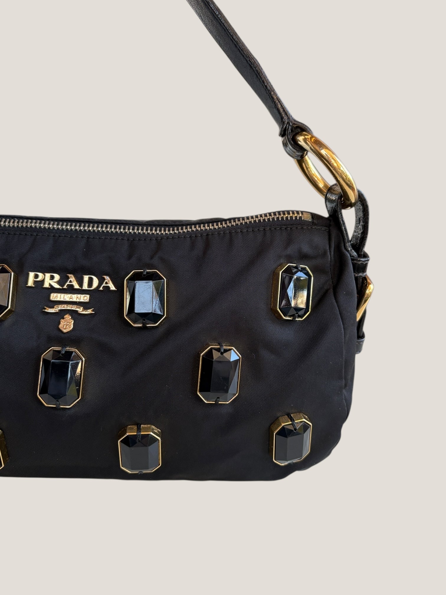 Prada Pochette con cristalli neri