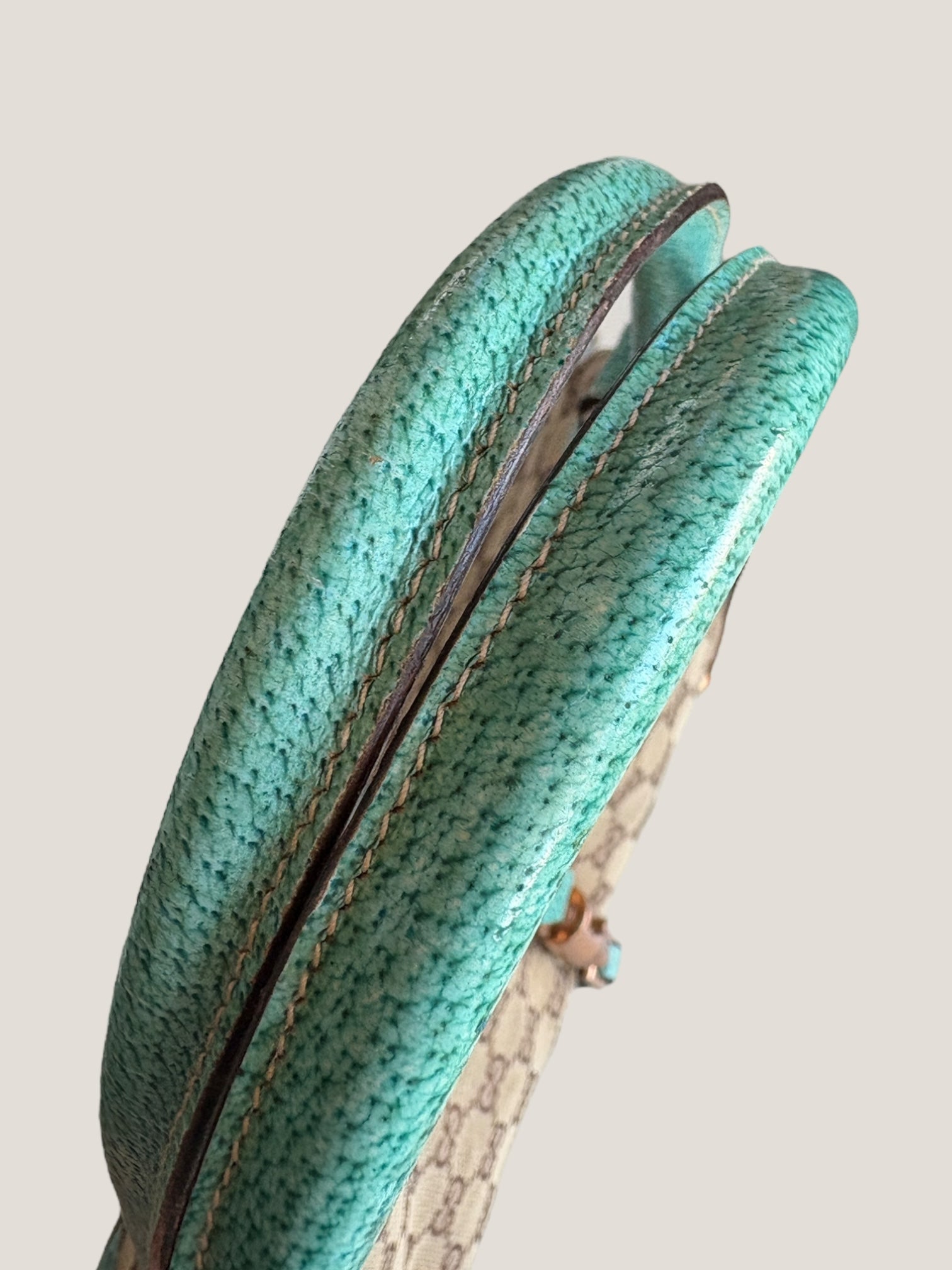 Gucci Jackie turchese con hardware oro rosa