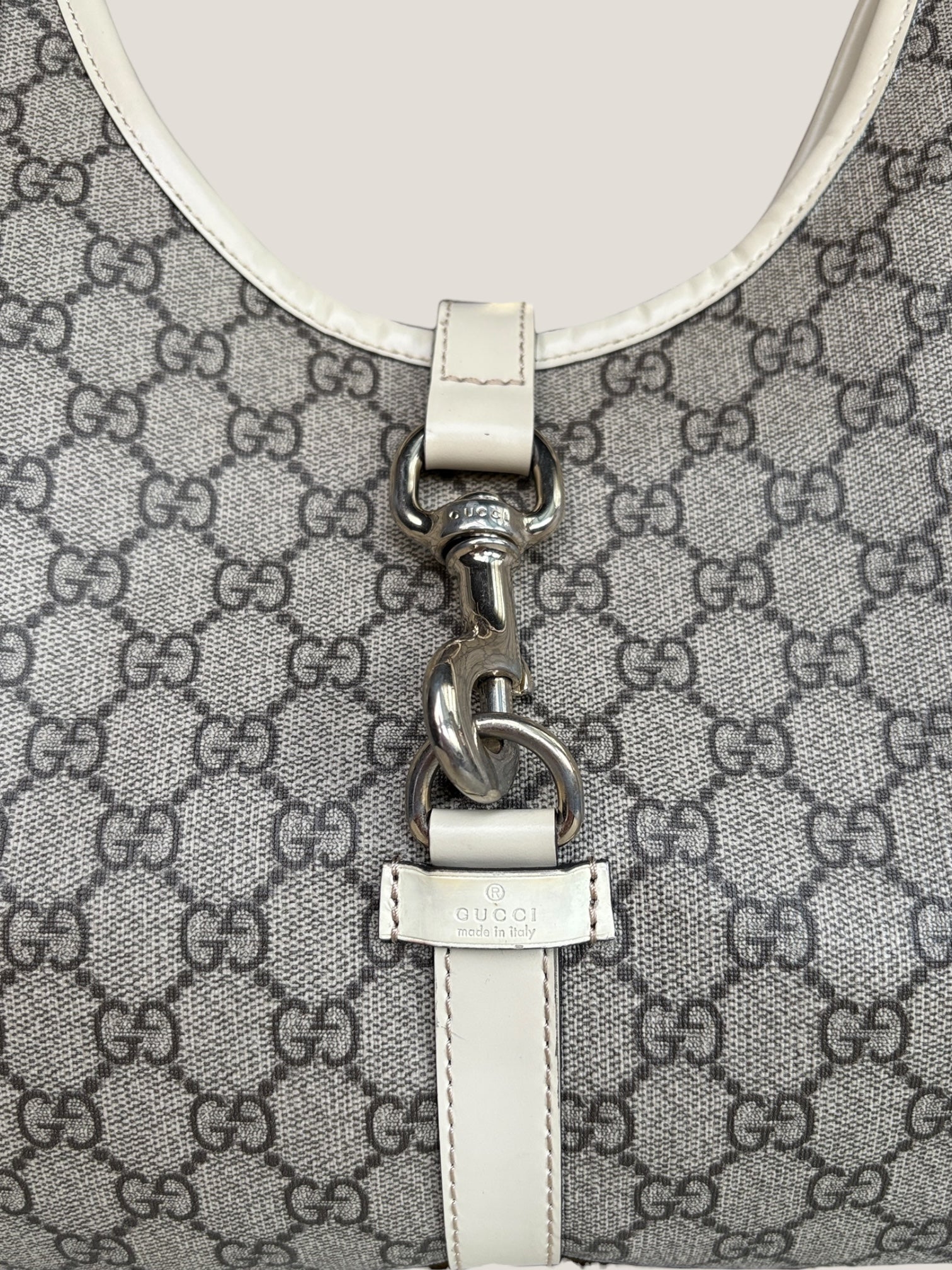 Gucci Jackie Hobo GG Supreme