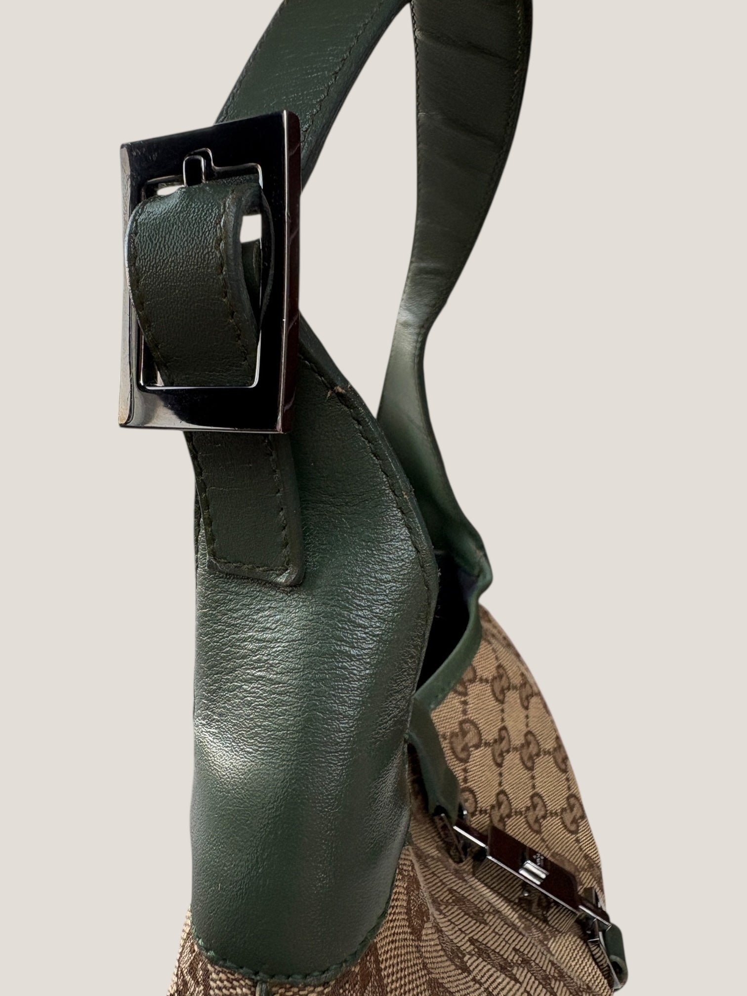 Gucci Jackie GG canvas con profili in pelle verde