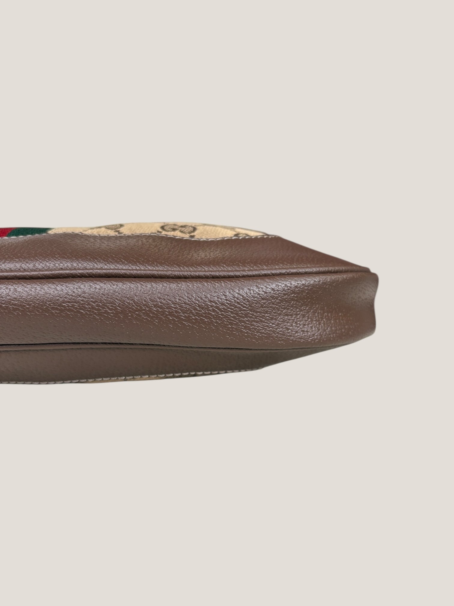 Gucci Jackie GG Canvas con dettaglio Piston