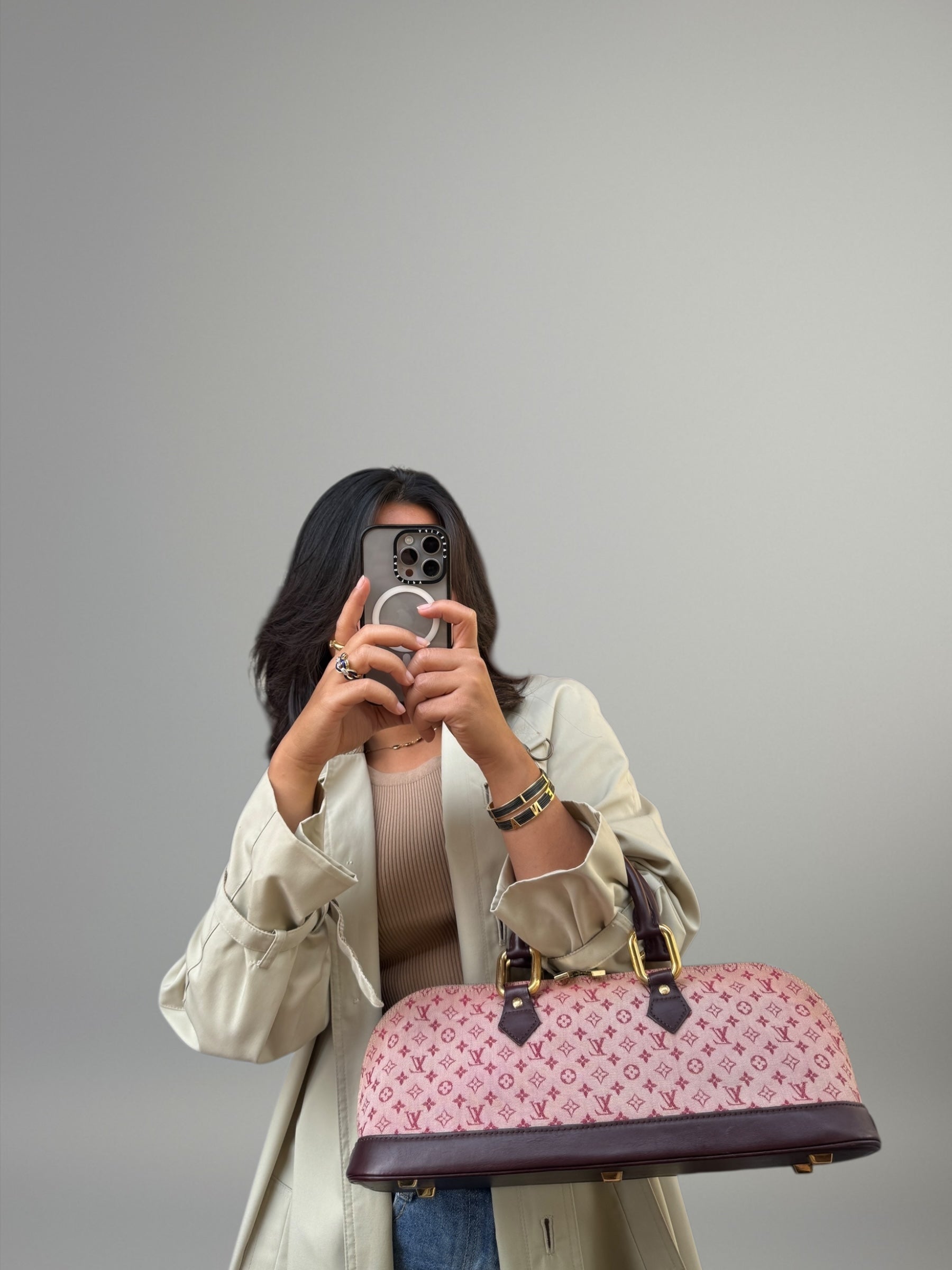 LOUIS VUITTON Alma Long Monogram Mini Lin