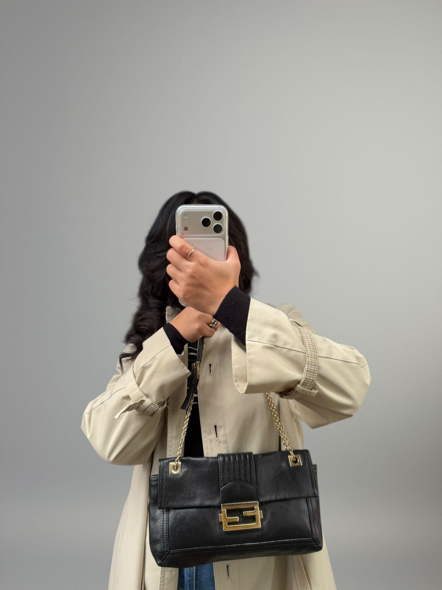 Fendi Baguette in pelle con catena