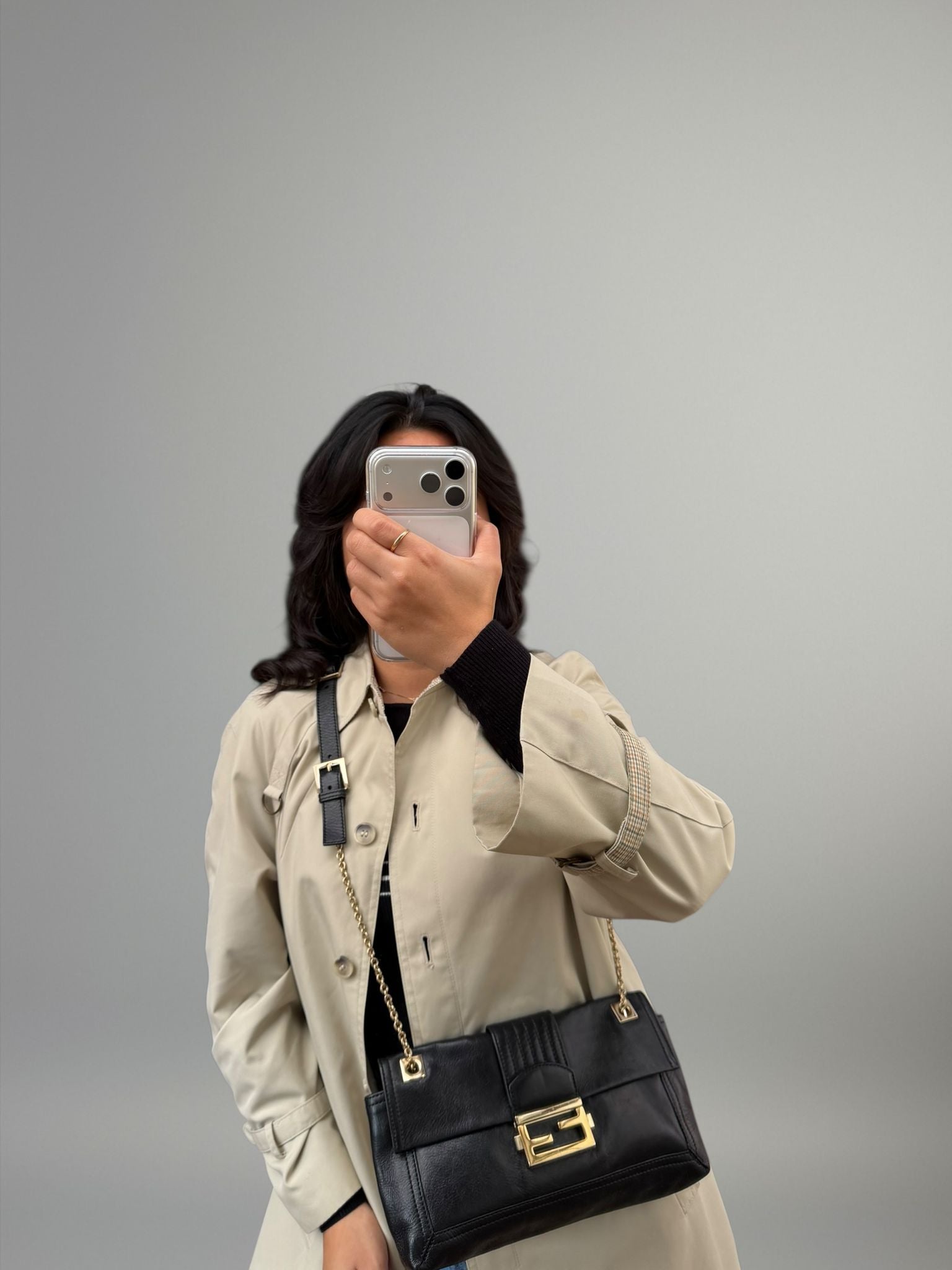 Fendi Baguette in pelle con catena