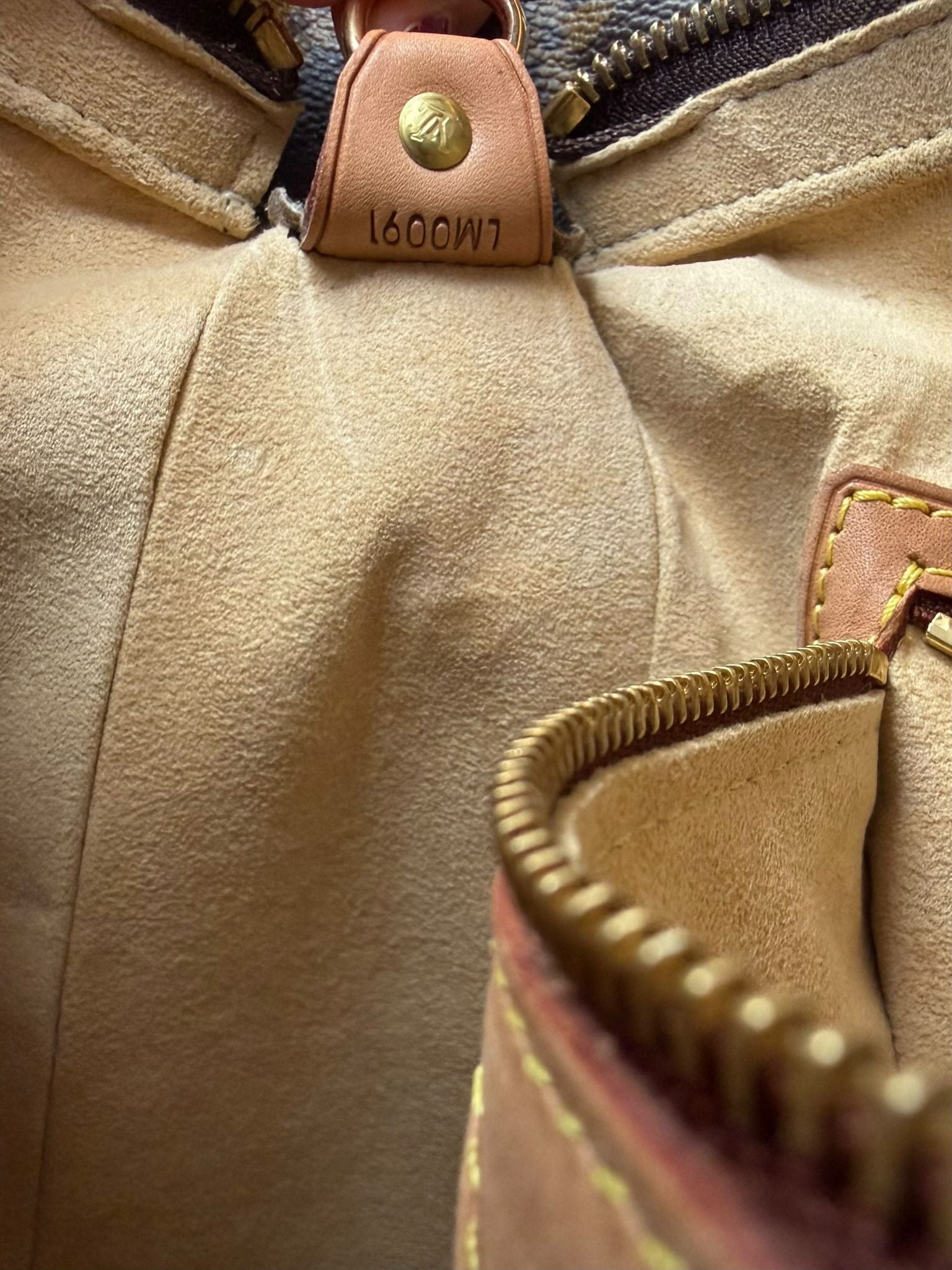 Louis Vuitton Looping GM