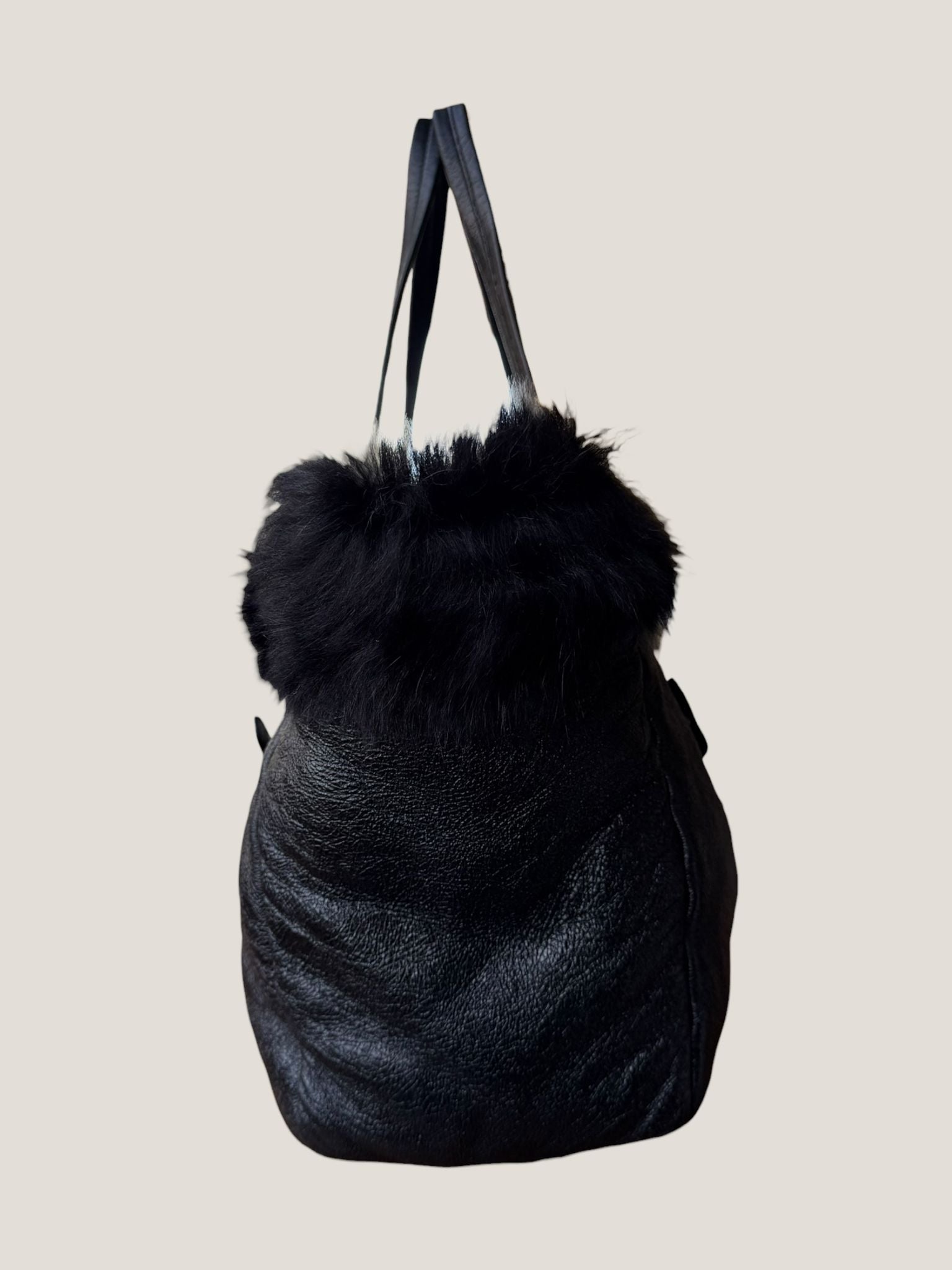 Prada tote con pelliccia