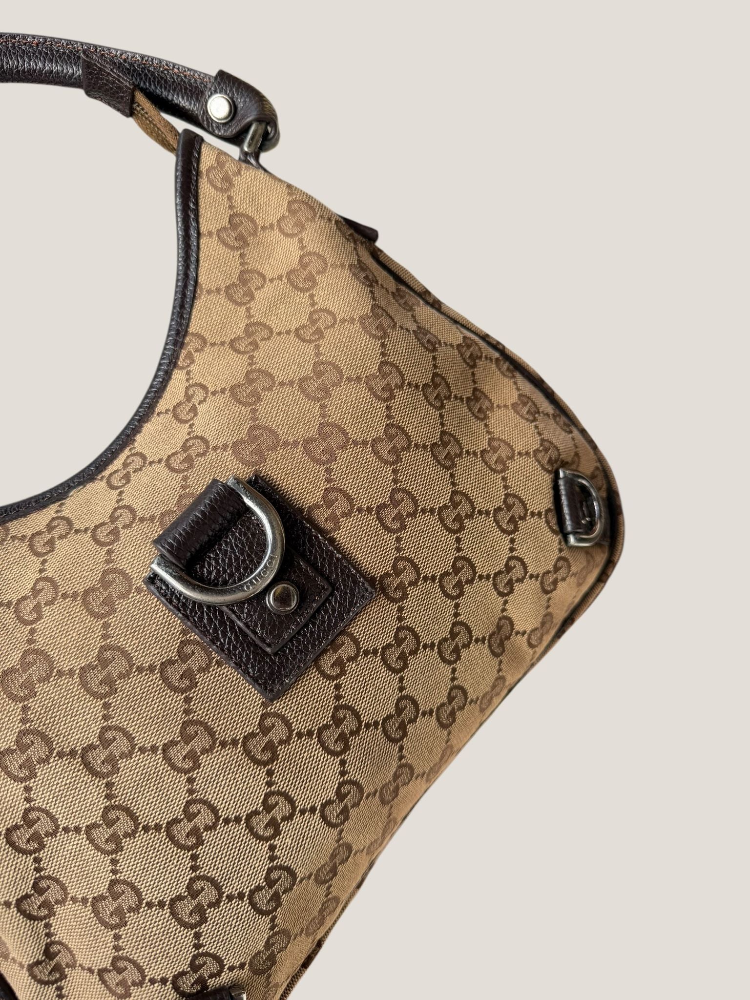 Gucci D Ring Hobo