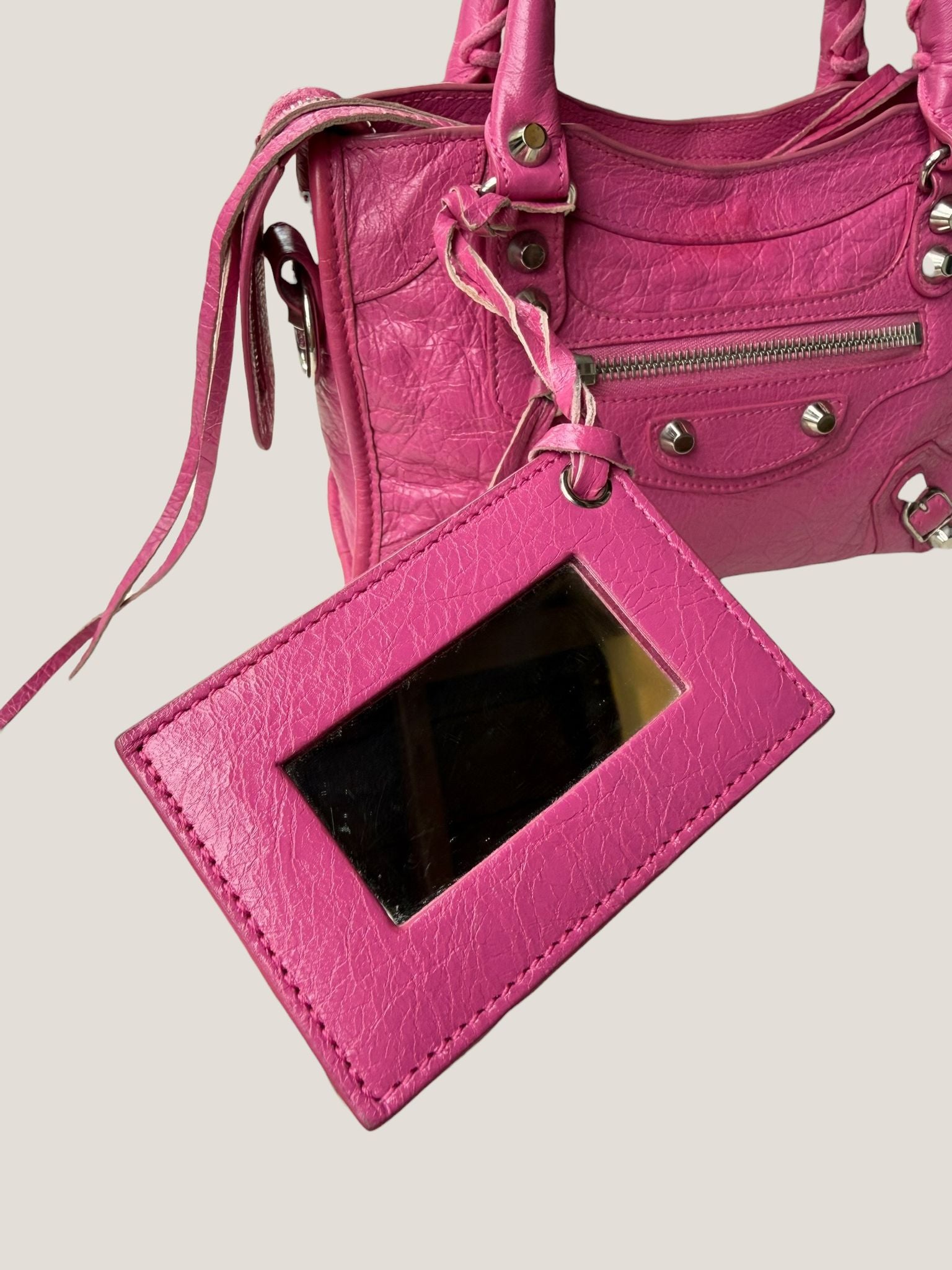 Balenciaga Mini City fucsia