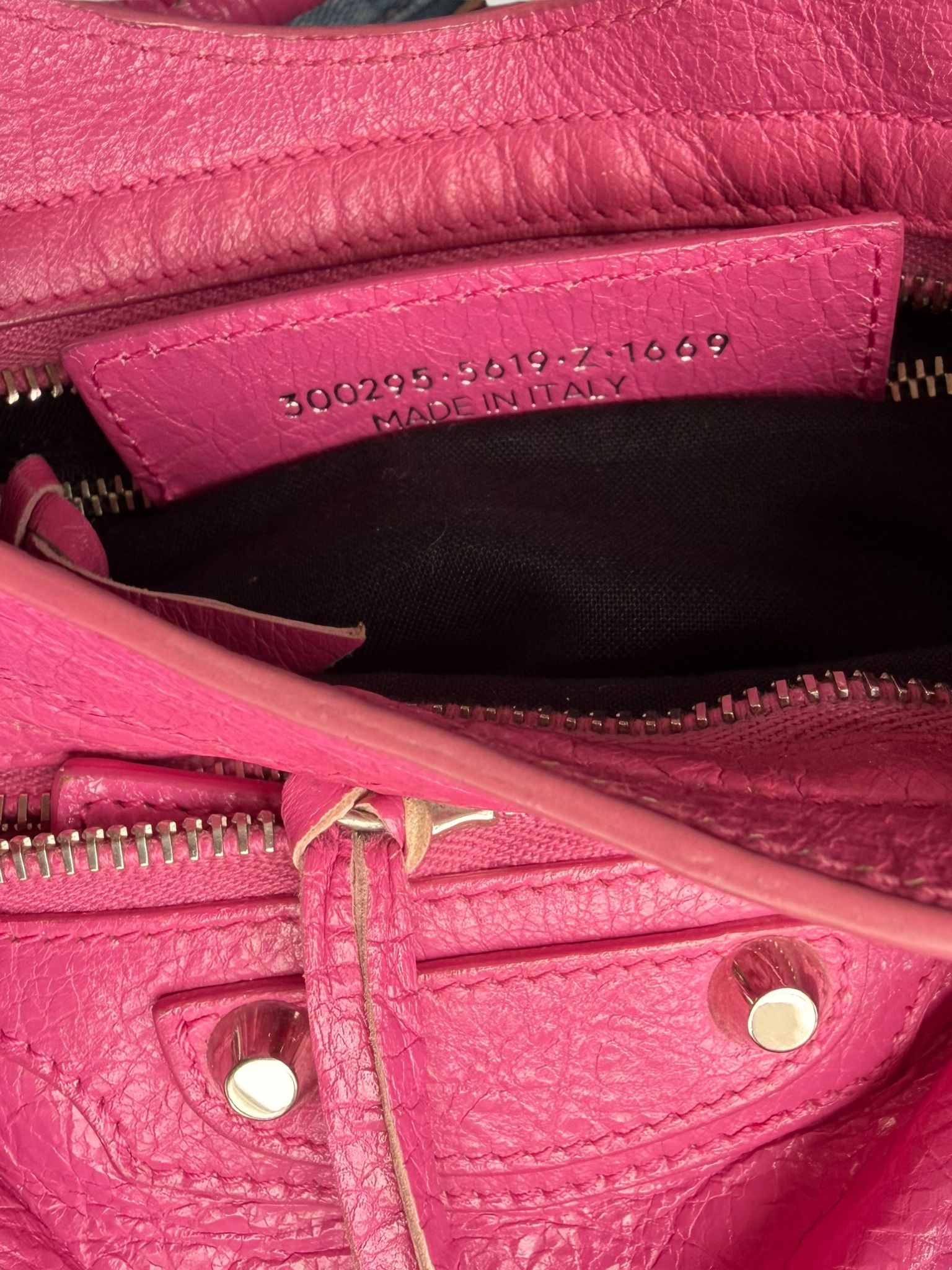 Balenciaga Mini City fucsia