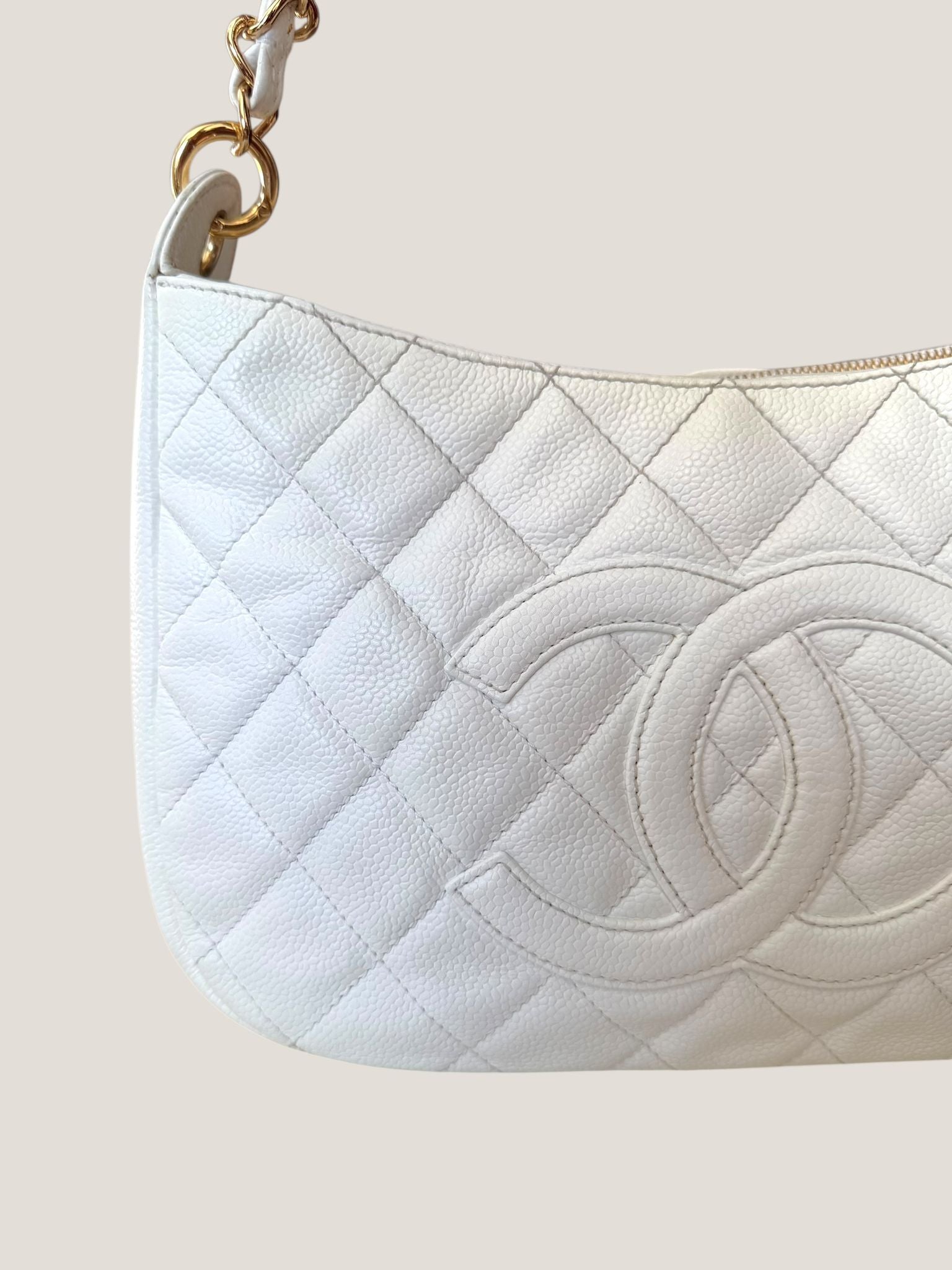 Chanel Hobo Matelassé Caviar Bianca