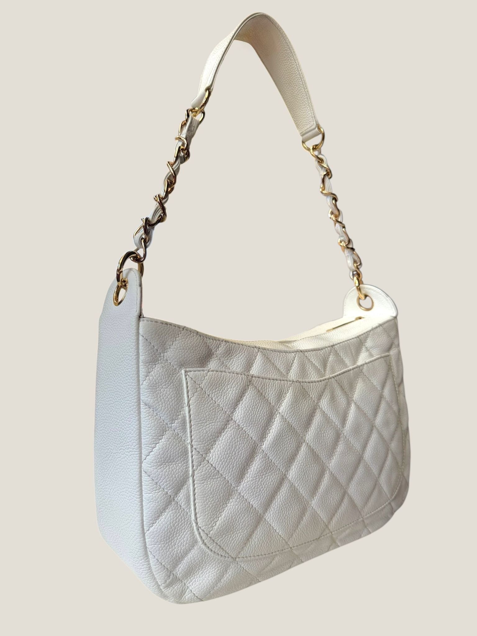 Chanel Hobo Matelassé Caviar Bianca