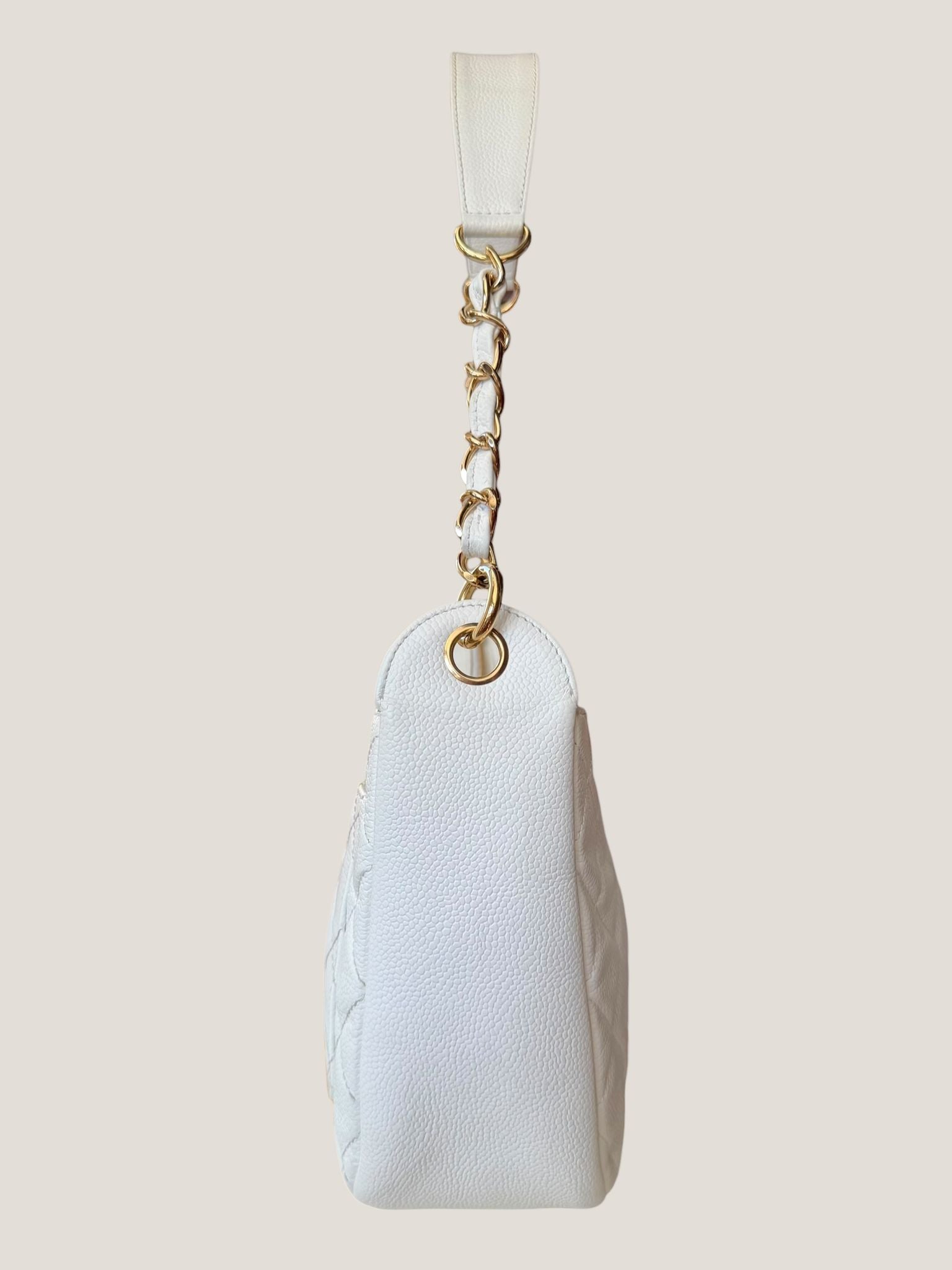 Chanel Hobo Matelassé Caviar Bianca
