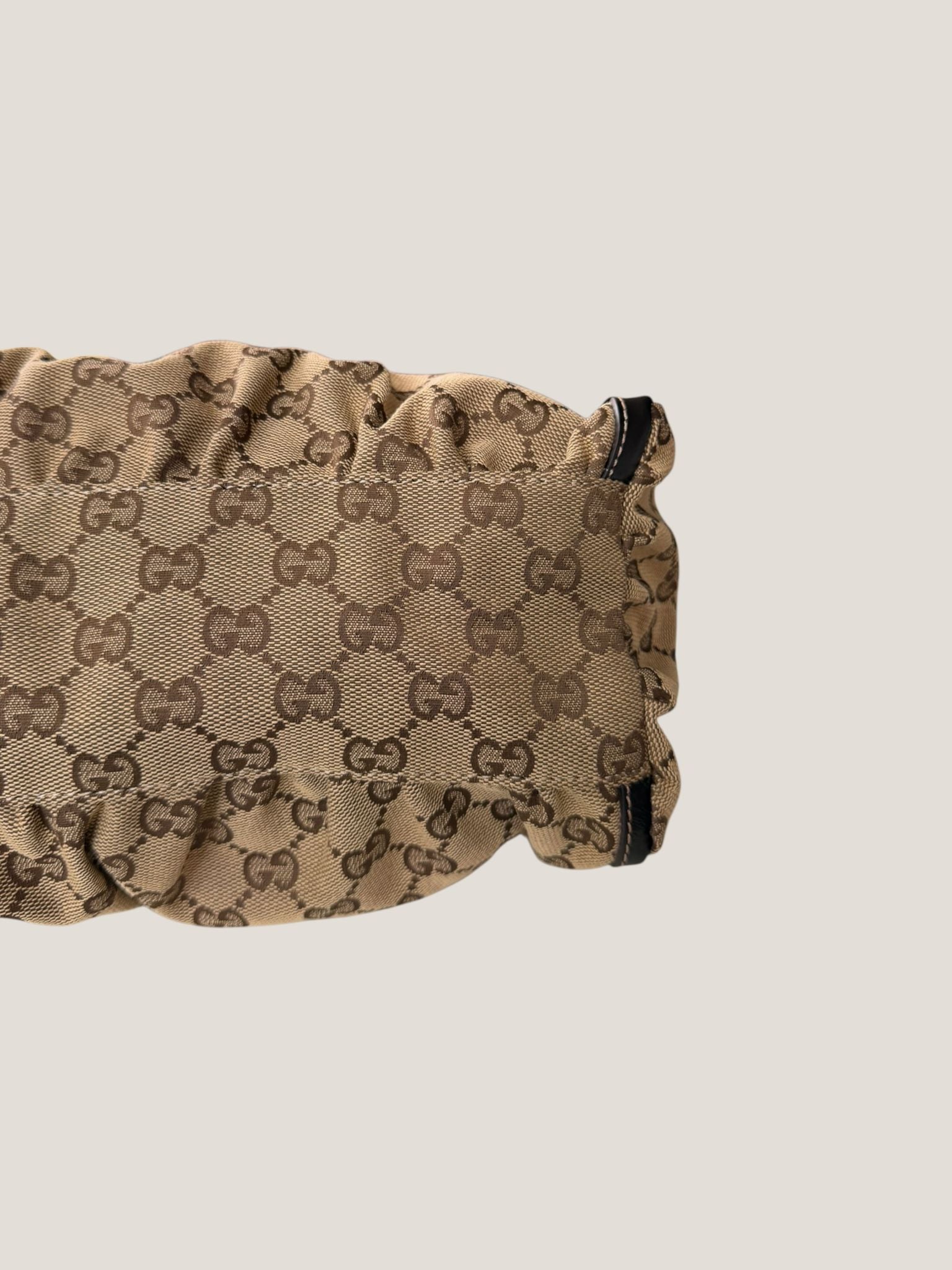 Gucci Abbey D Ring GG Canvas
