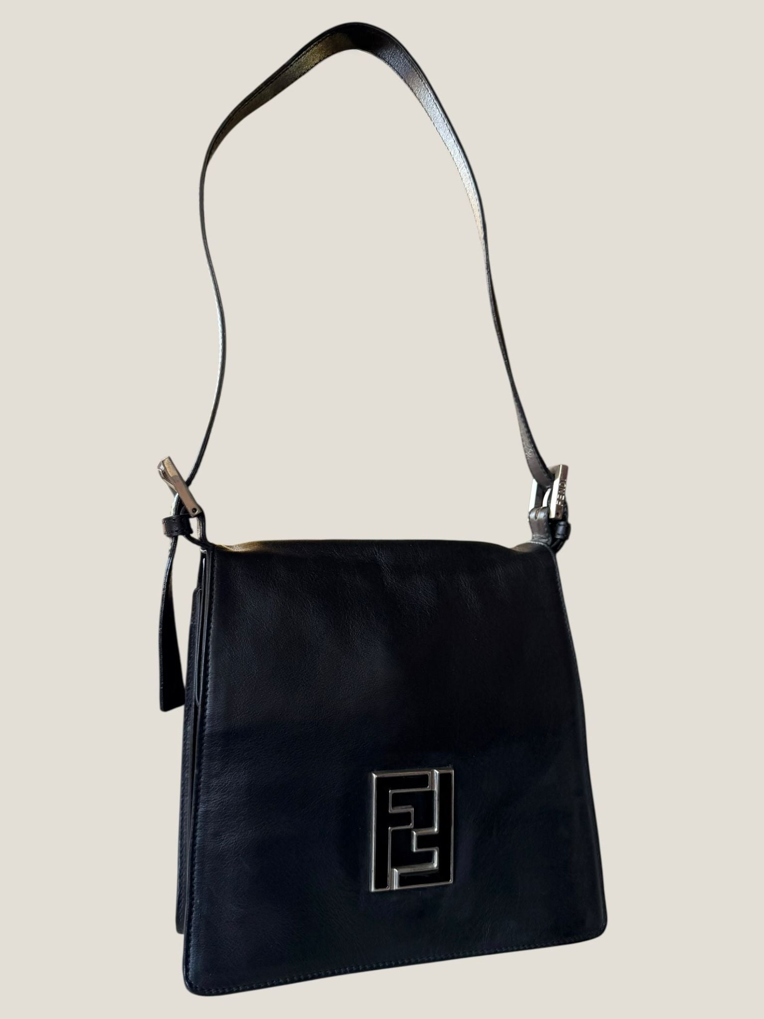 Fendi in Pelle Nera