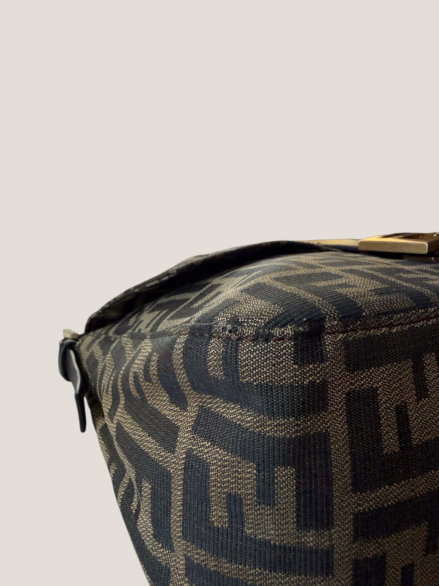 Fendi Mamma Baguette Zucca