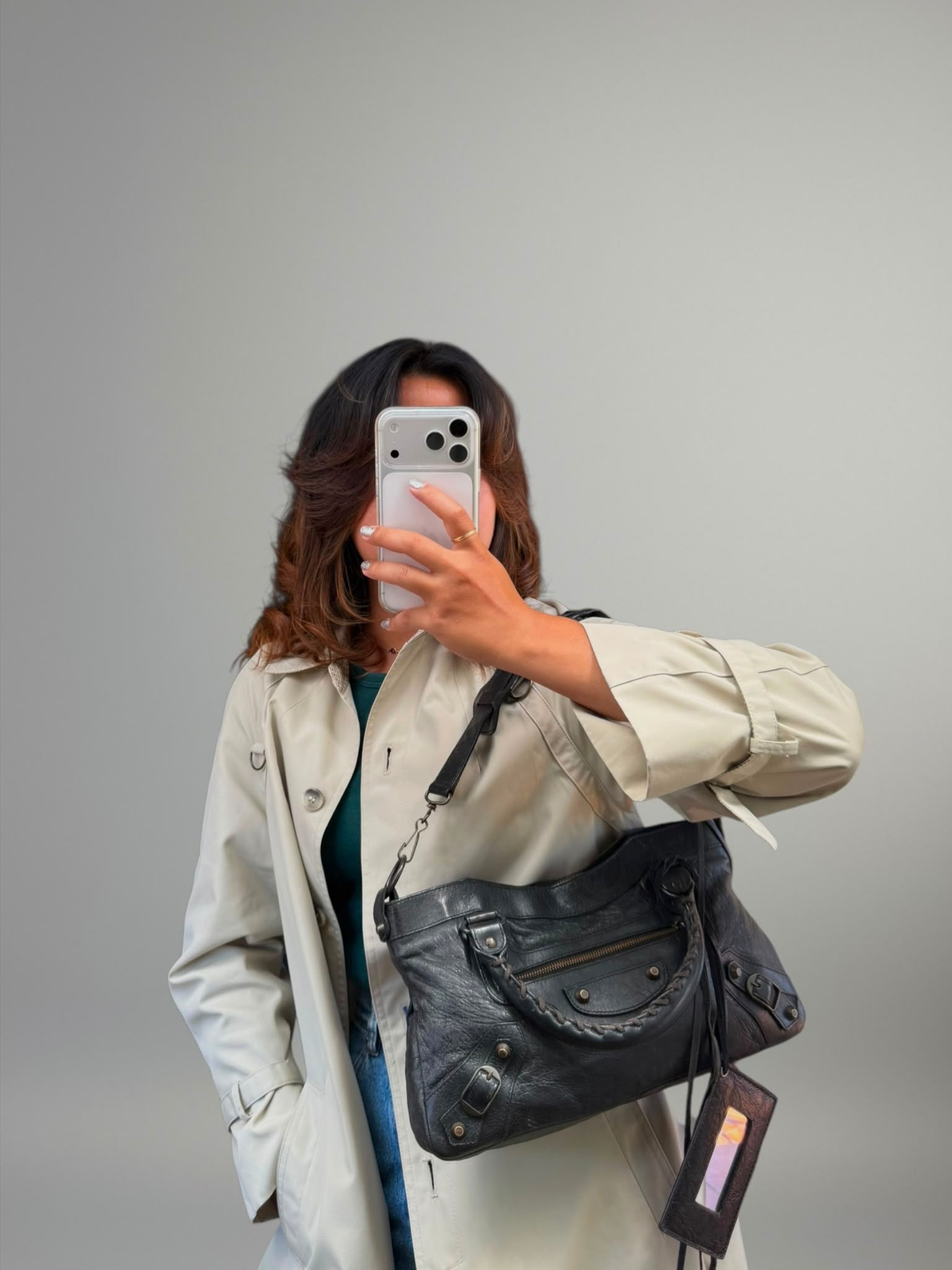Balenciaga First Nera