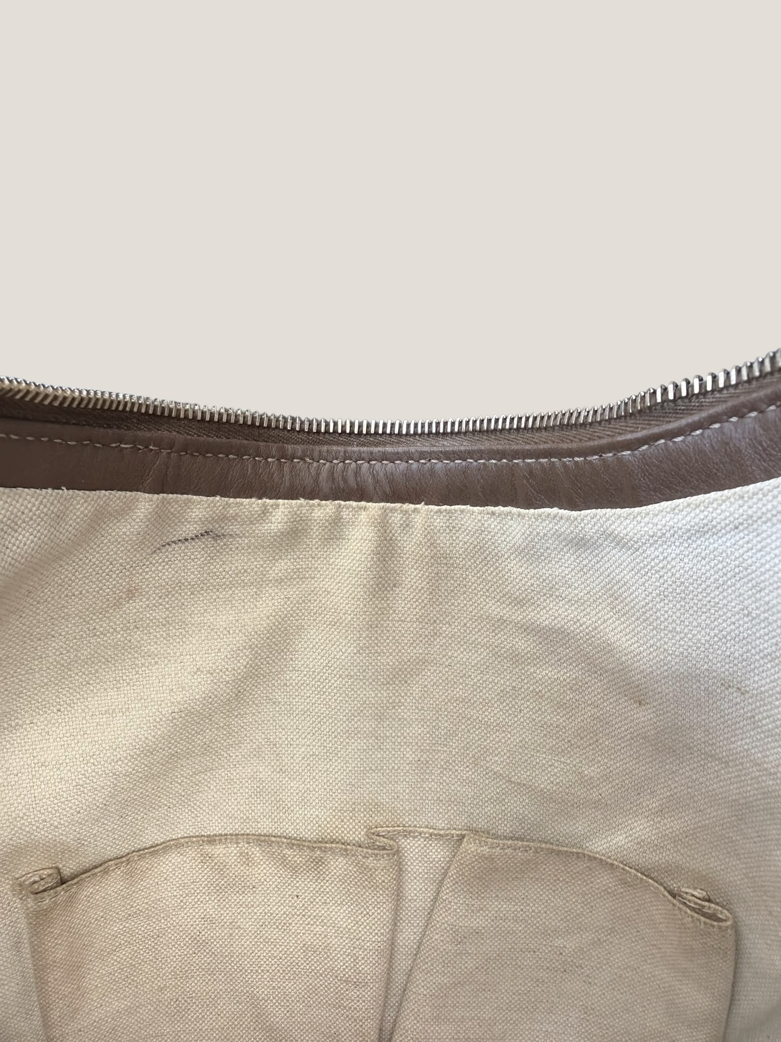 Gucci Hobo GG Supreme