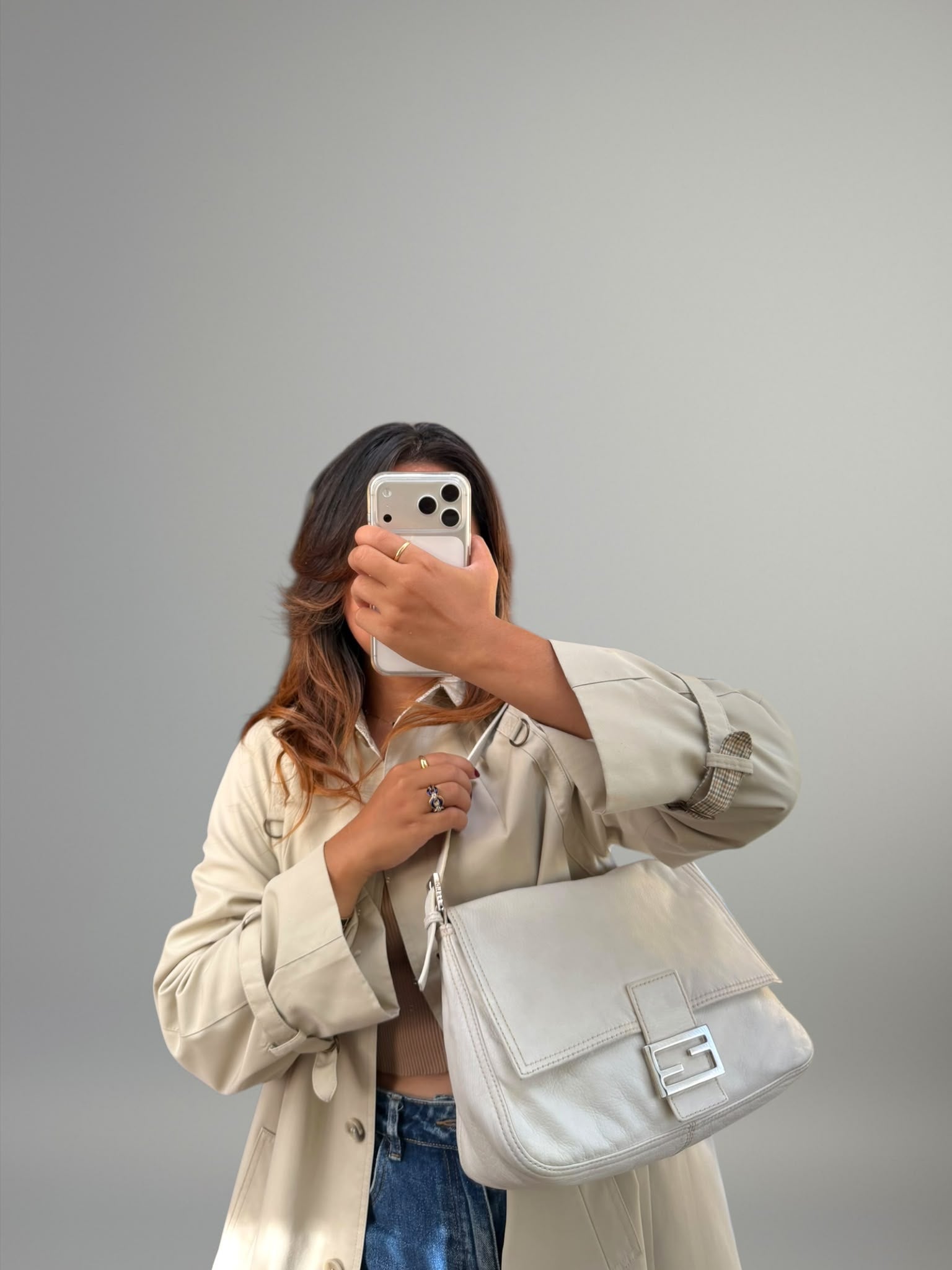 Fendi Mamma Baguette in Pelle Bianca