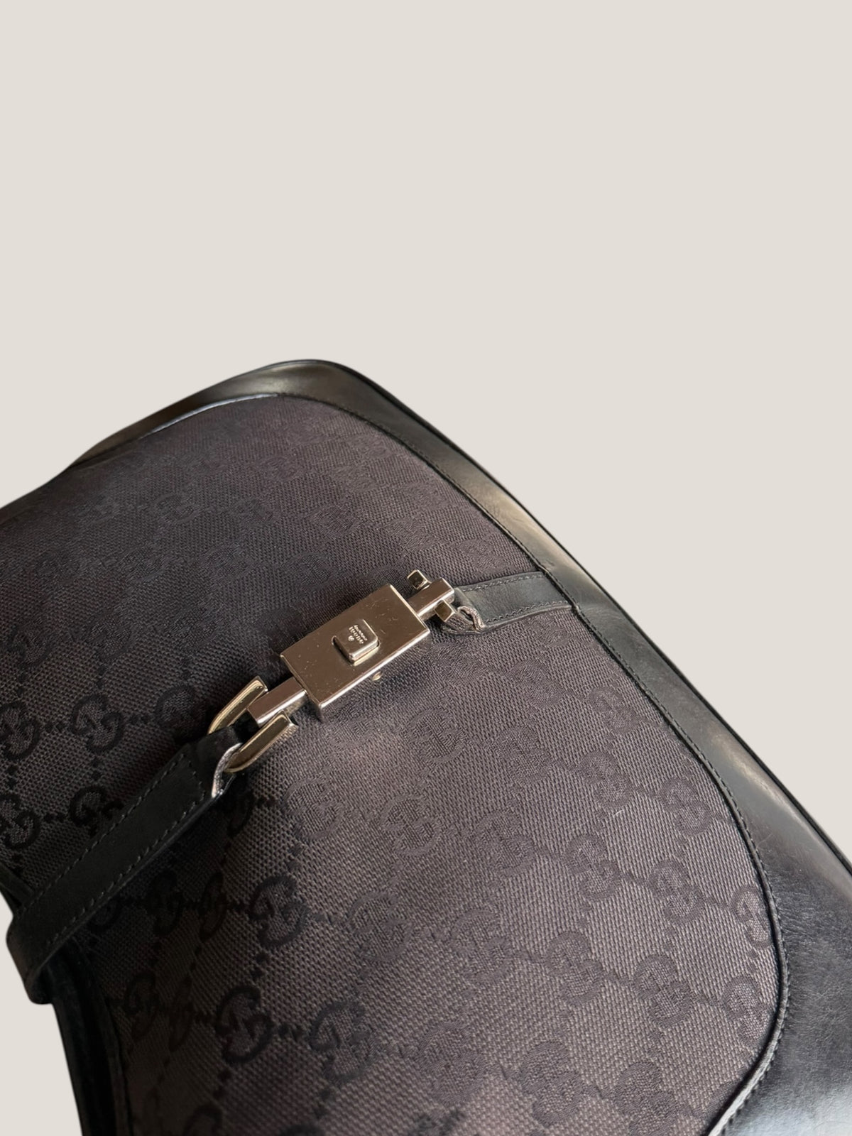 Gucci Jackie GG con Catena