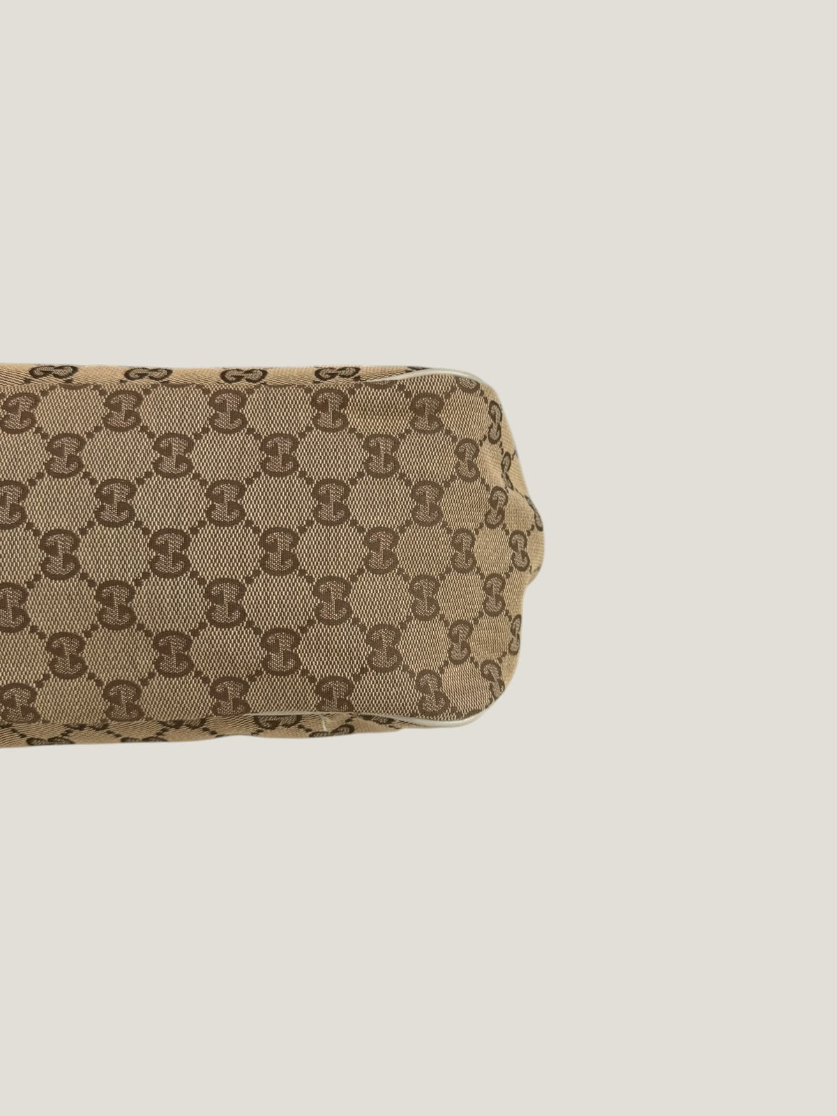 Gucci Sukey Flap GG Canvas