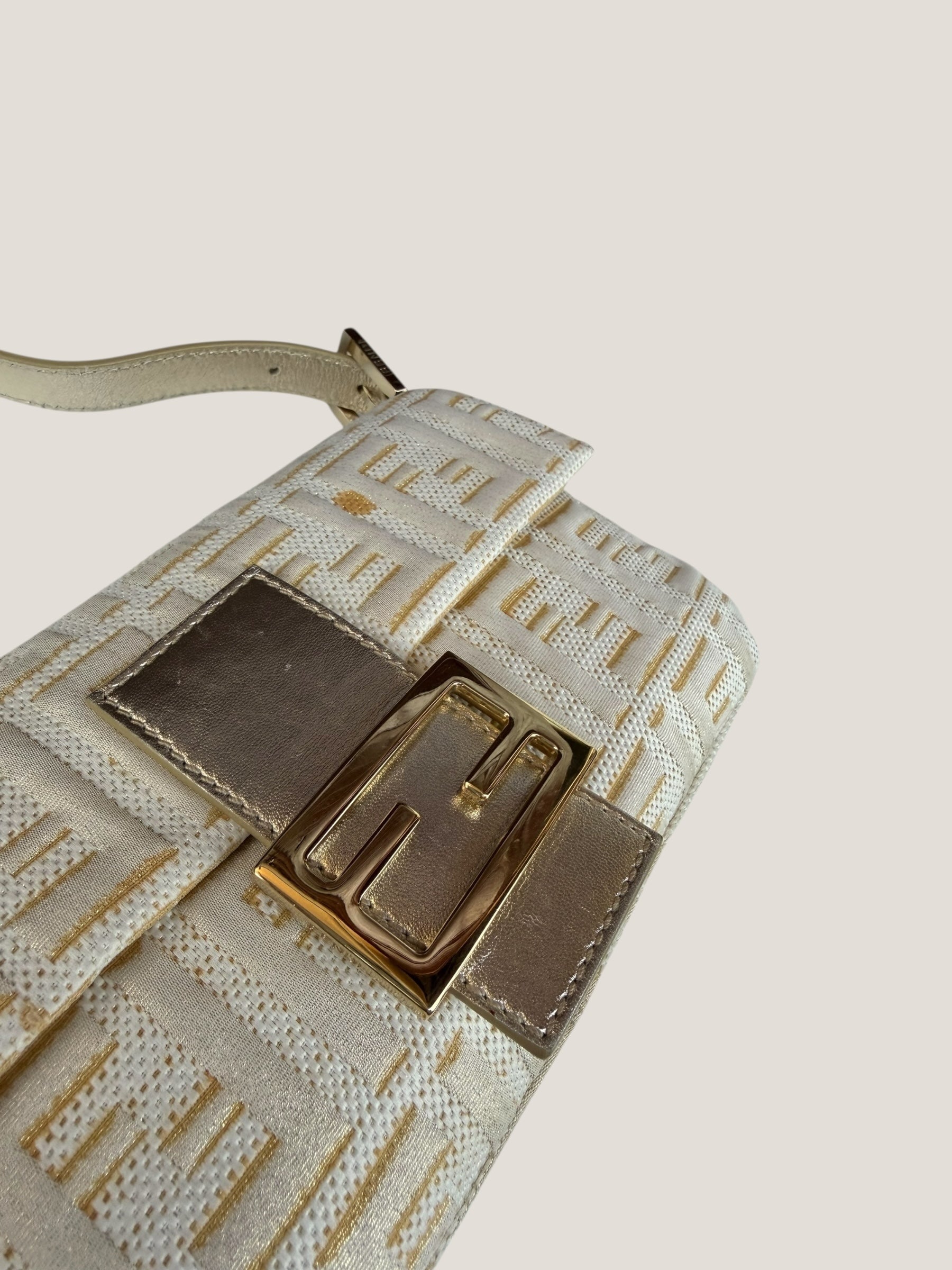 Fendi Baguette FF Jacquard Argento e Oro