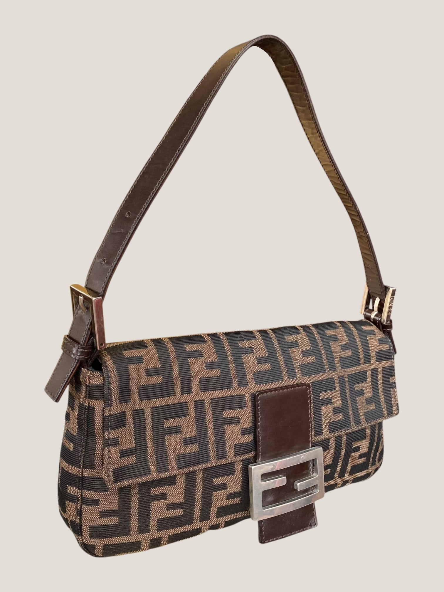 fendi baguette zucca
