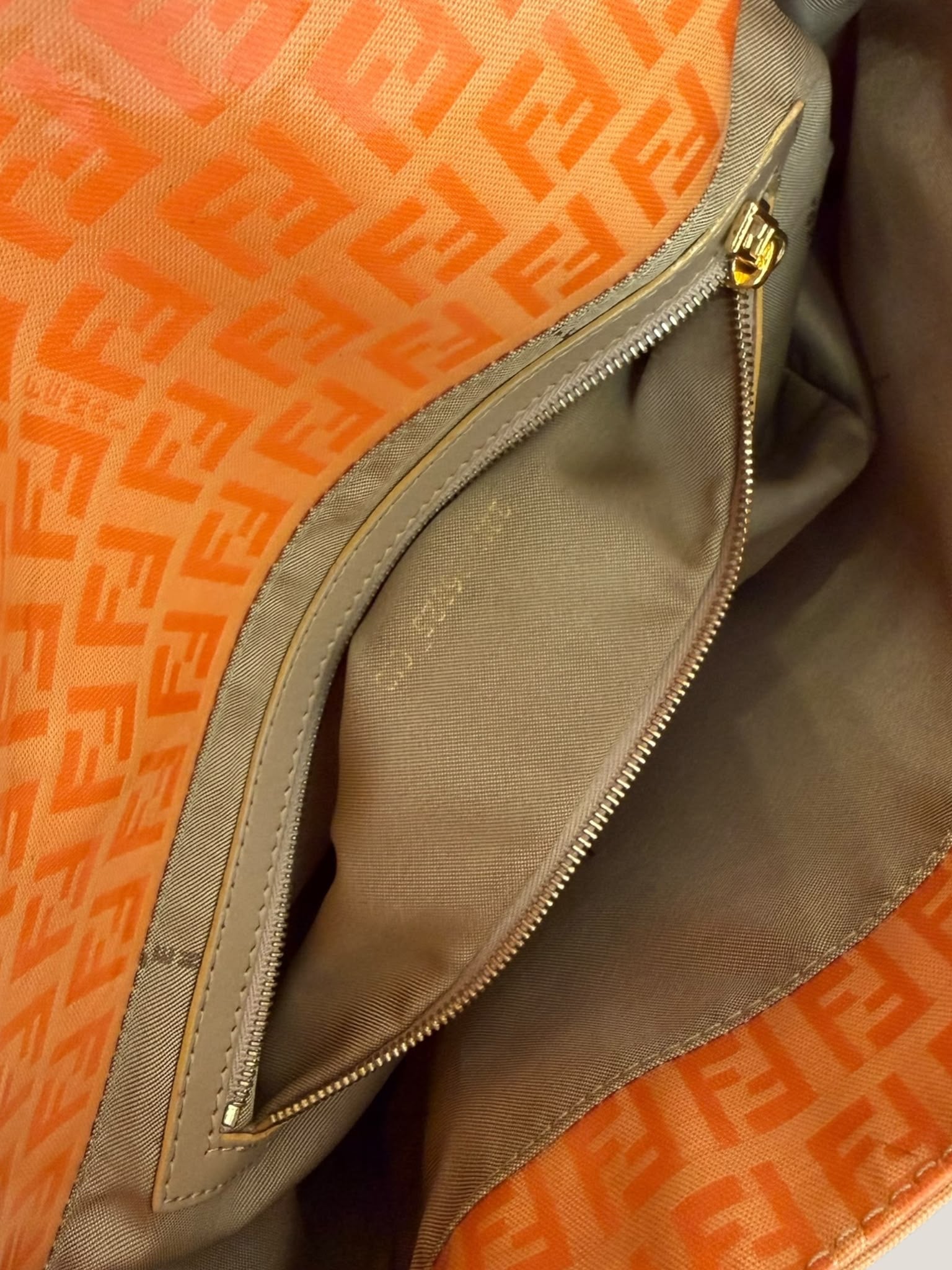Fendi Mamma Baguette Zucchino Crystal