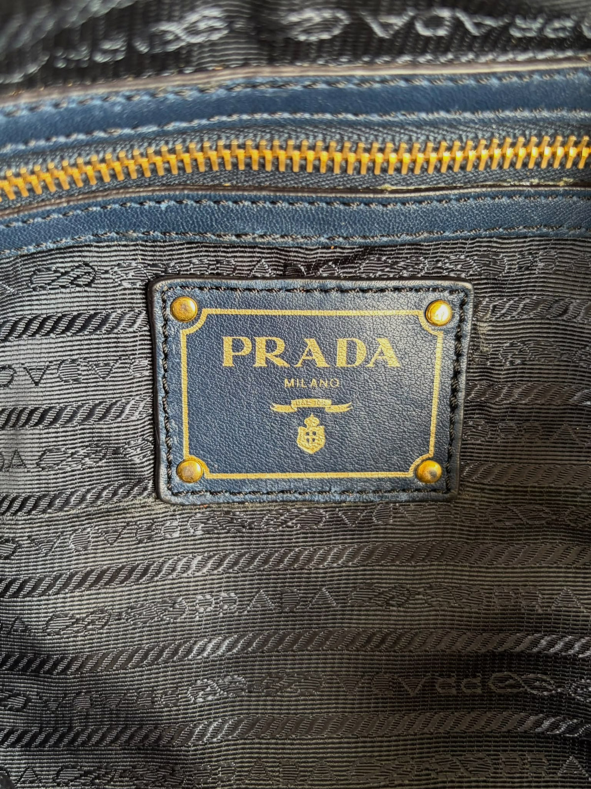 Prada Hobo in Pelle