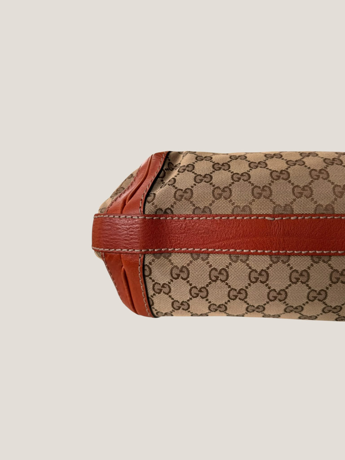 Gucci Hobo GG con cintura