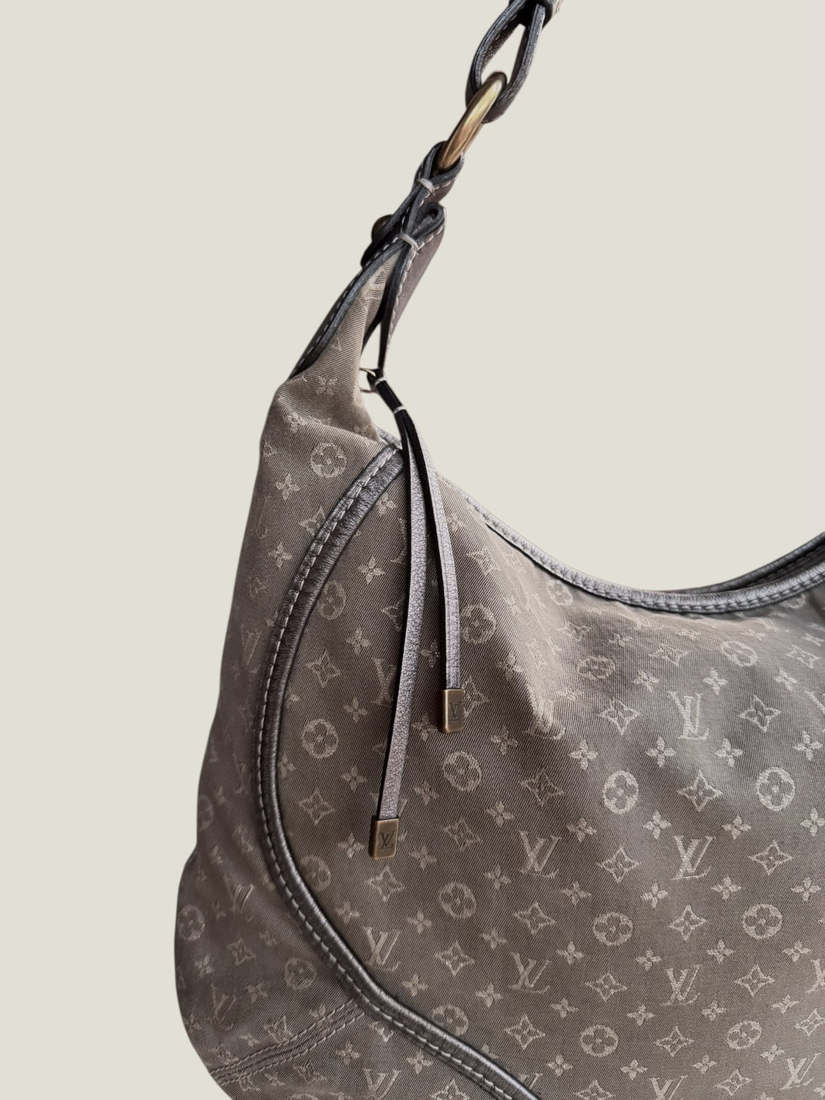 Louis Vuitton Manon Mini Lin