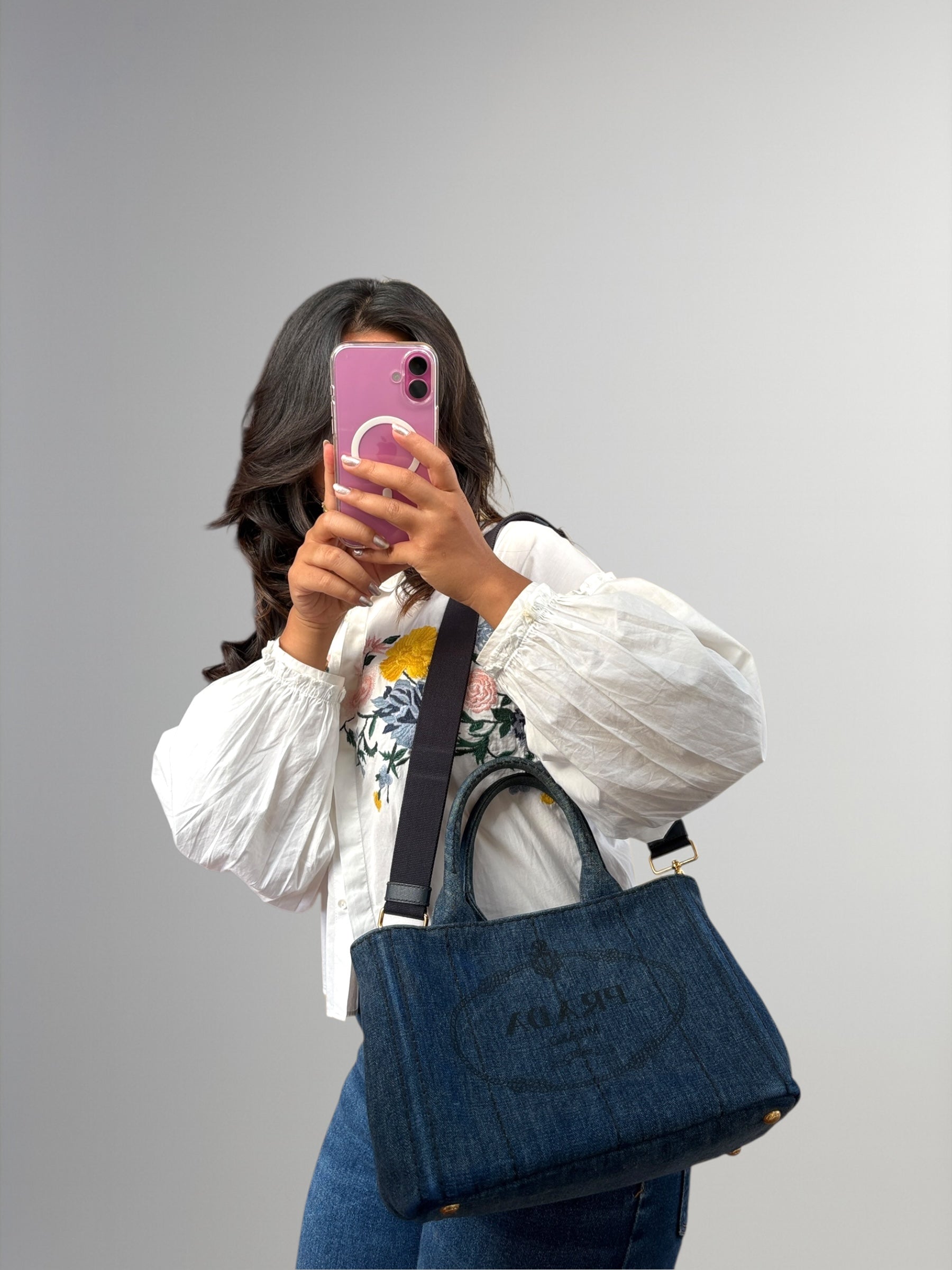 Prada Tote in denim con logo