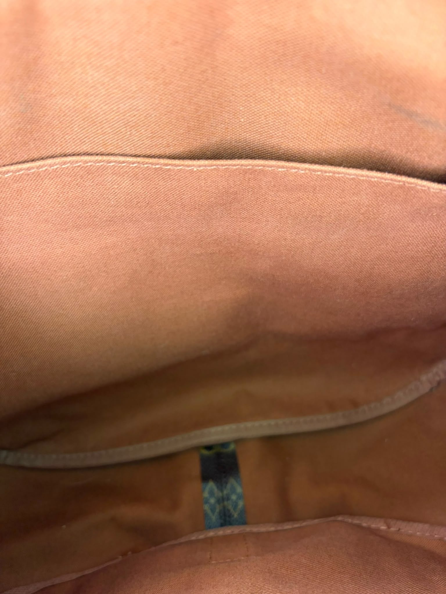 Louis Vuitton Saumur 35