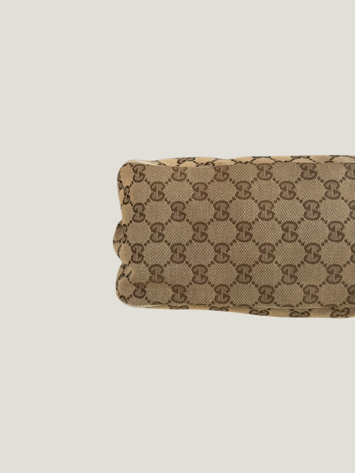 Gucci Sukey Flap GG Canvas