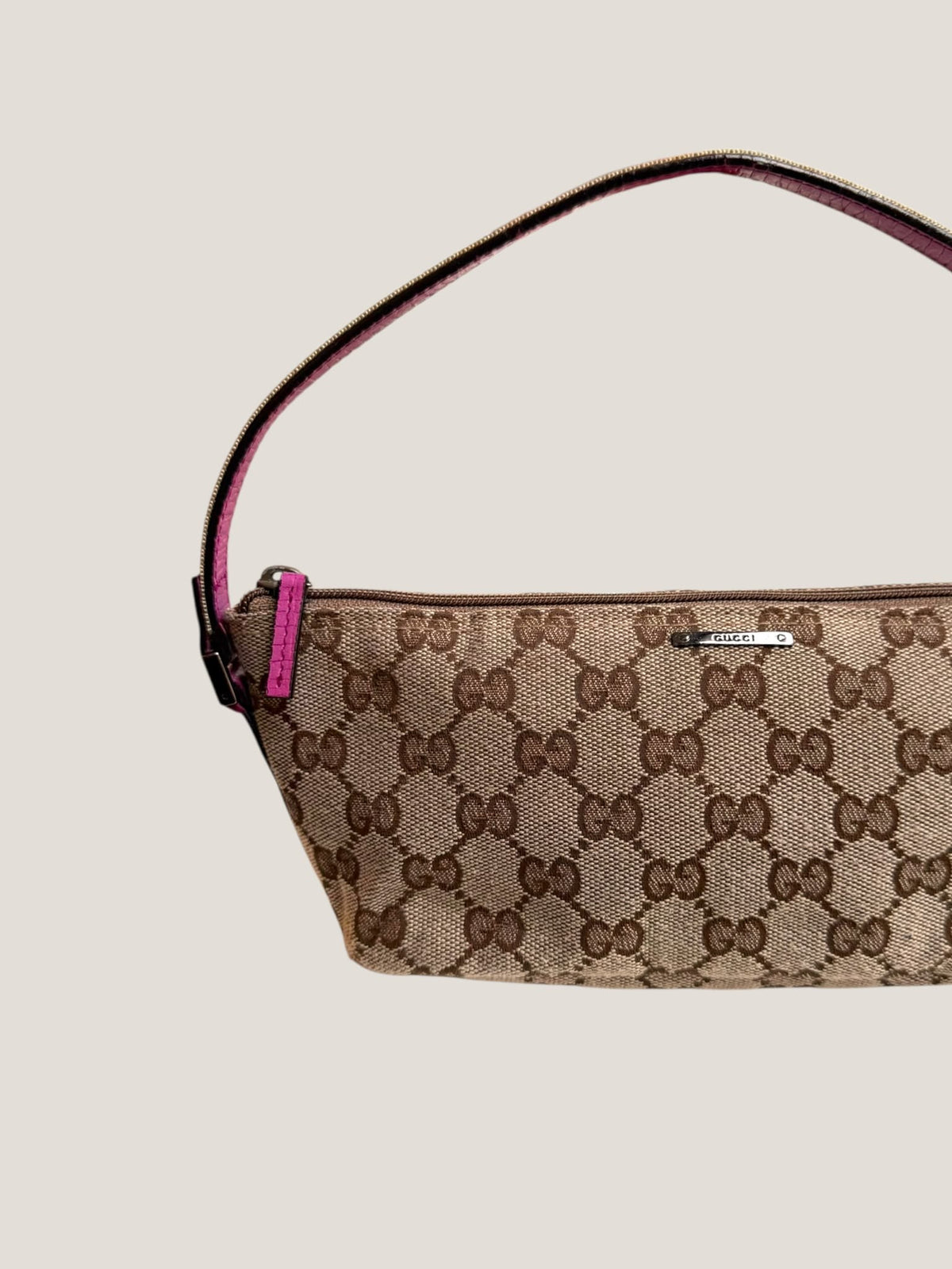 Gucci Pochette GG