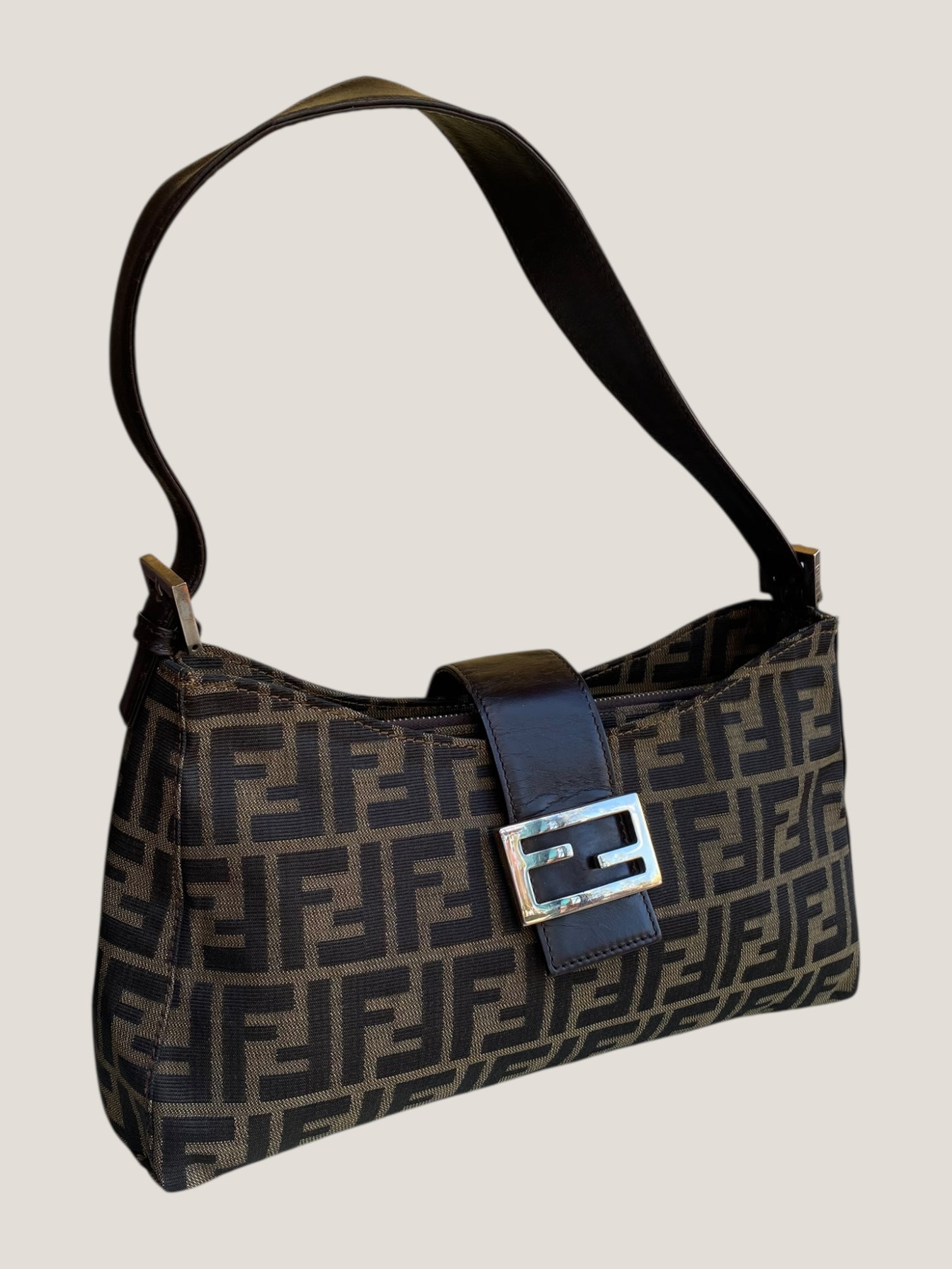 Fendi Baguette in canvas monogram FF