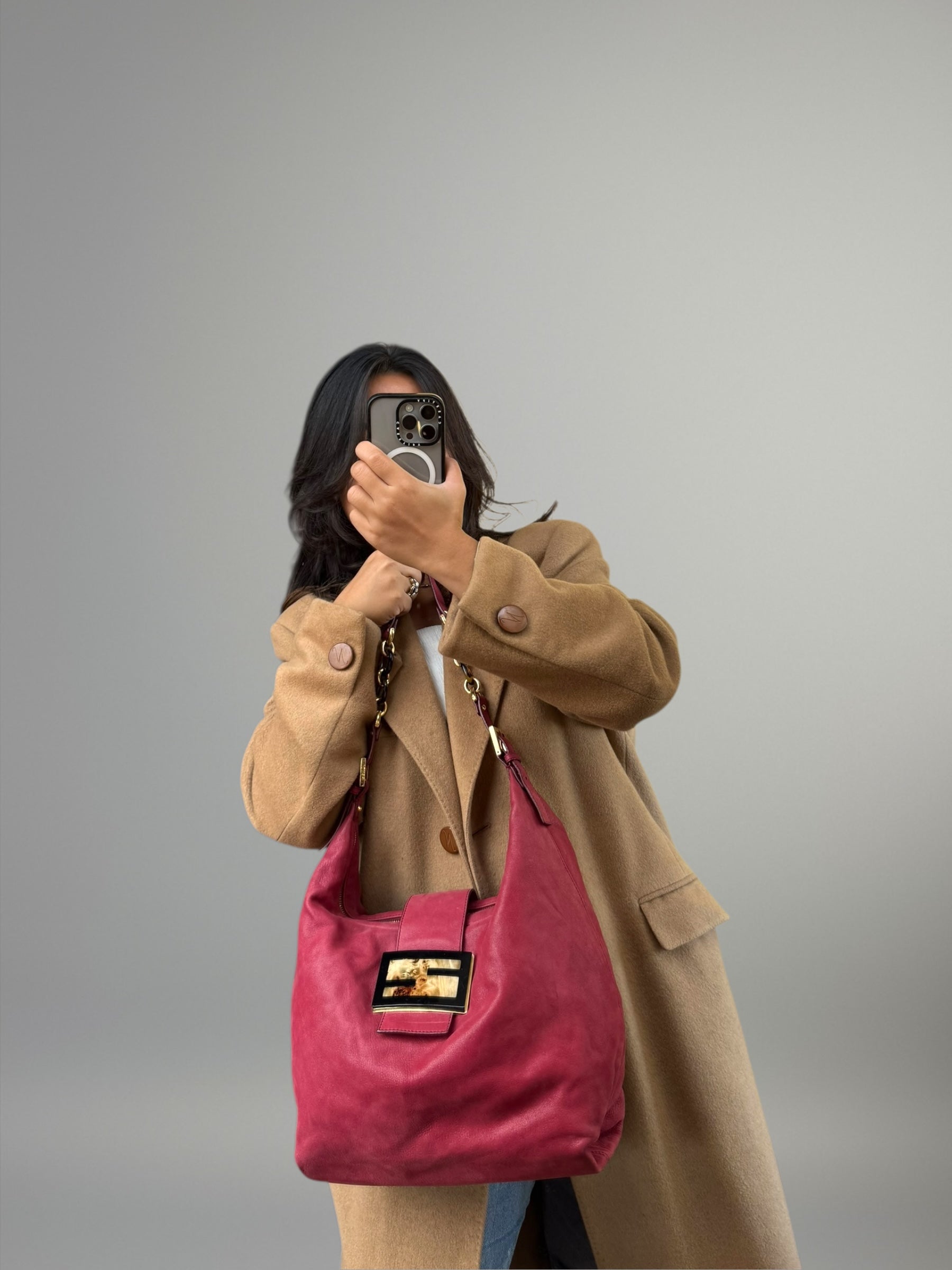 FENDI Baguette Hobo effetto shimmer